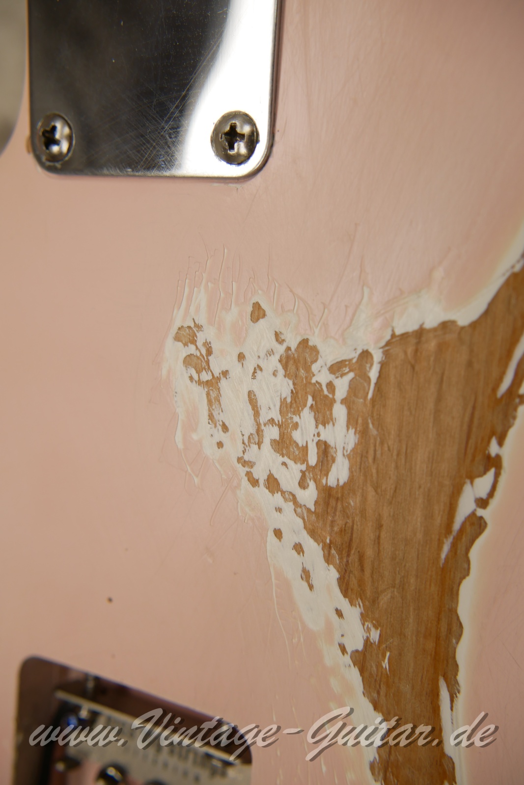 img/vintage/6322/bassart_relicmaster_stratocaster_2009_pink_germany-13.JPG
