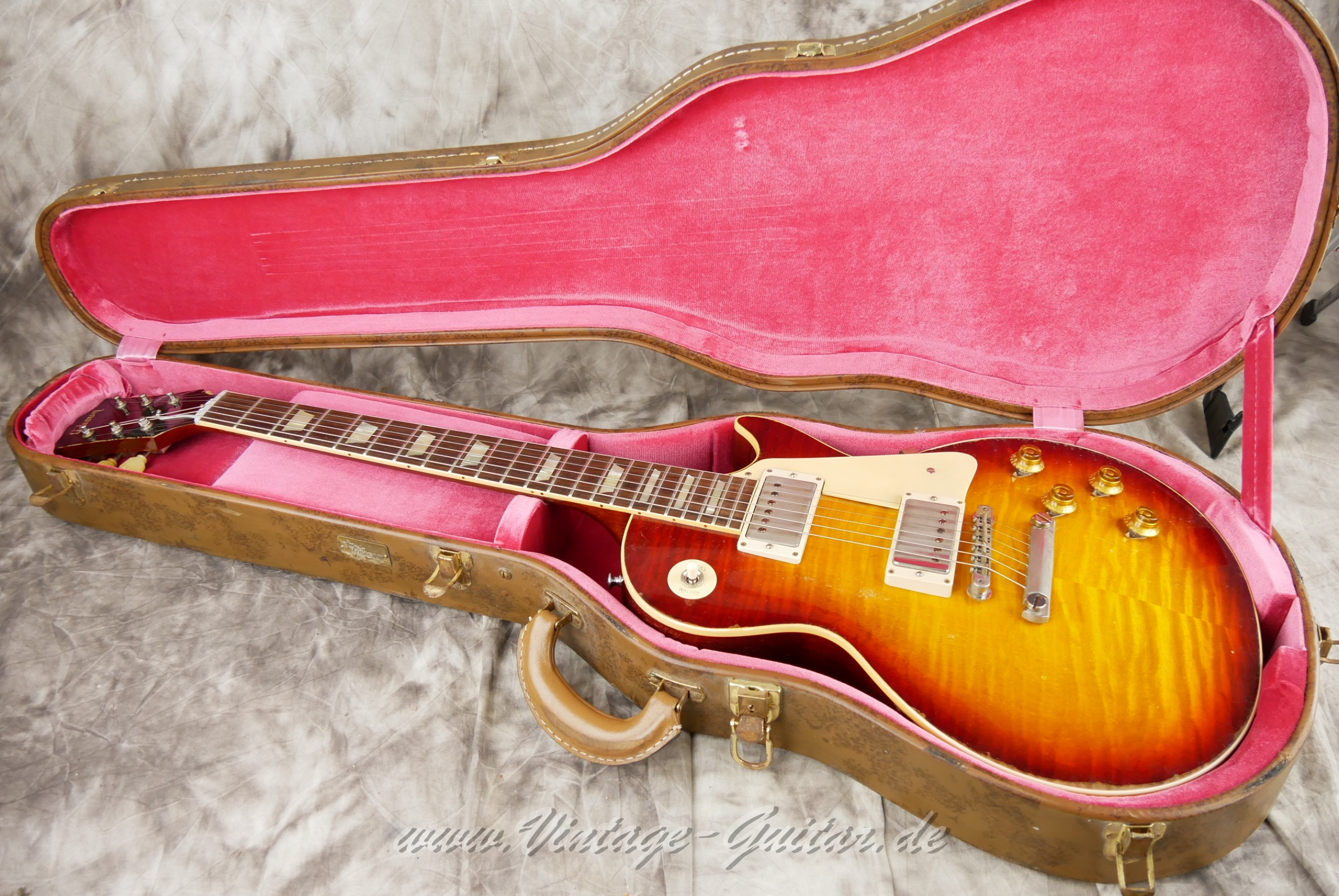 img/vintage/6334/Gibson_Les_Paul_Murphy_Lap_1959_Reissue-014.JPG