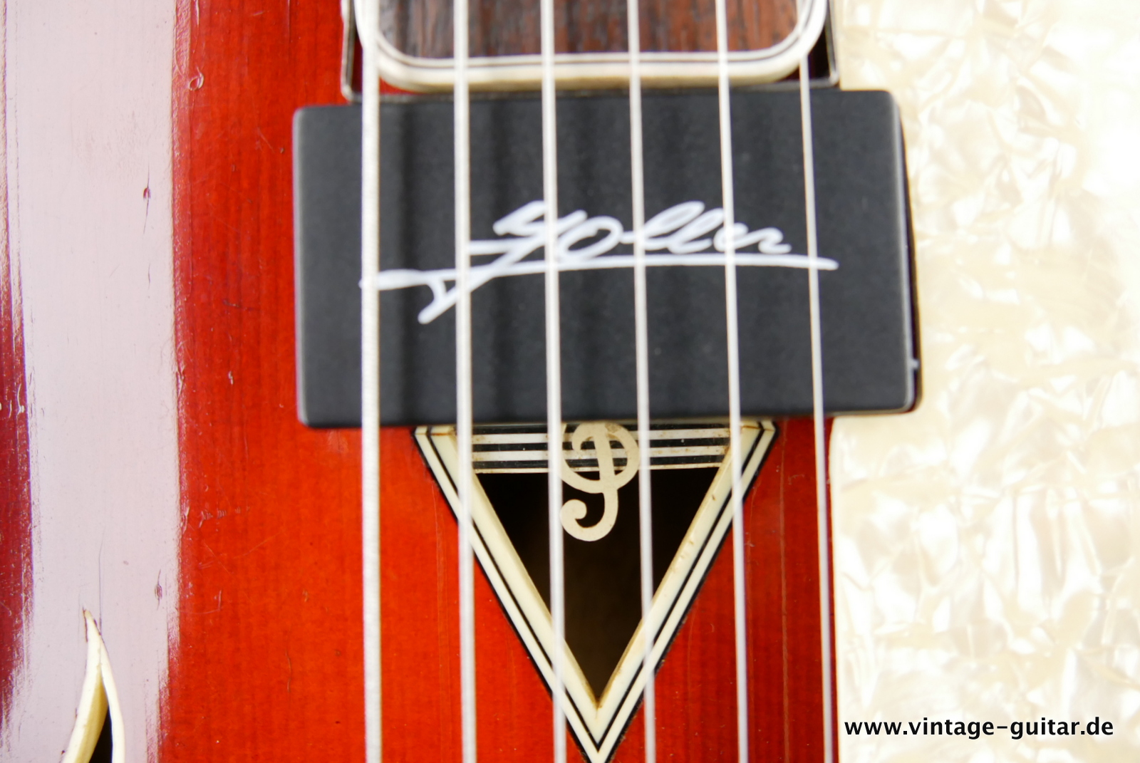 img/vintage/6335/Hofner_hoefner_464S_germany_archtop_red_redburst_gypsy_guitar_pickup_1960s_60s-013.JPG
