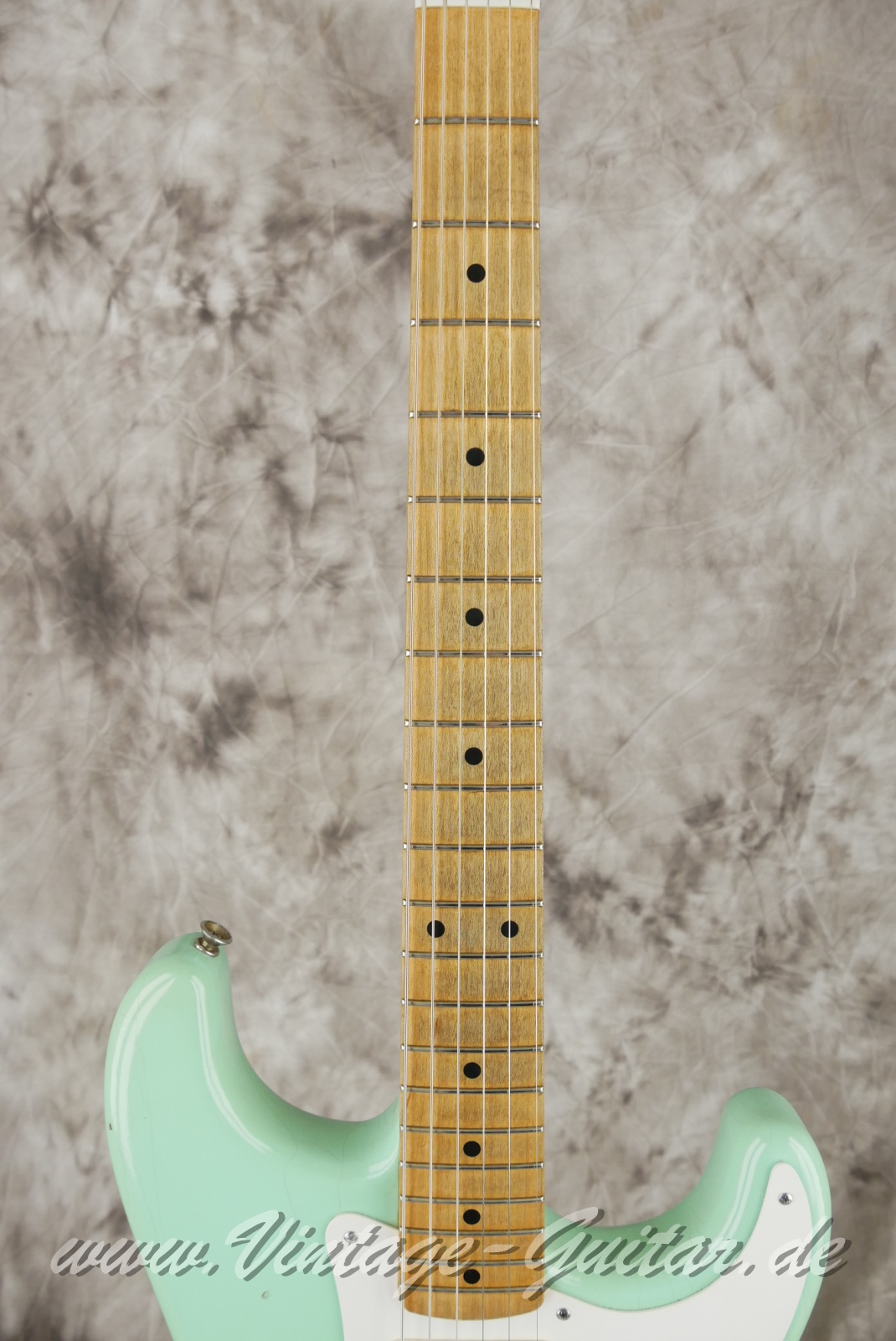 img/vintage/6339/Fender_Stratocaster_Vintera_Road_worn_limited_edition_seafoam_green_2021-05.JPG