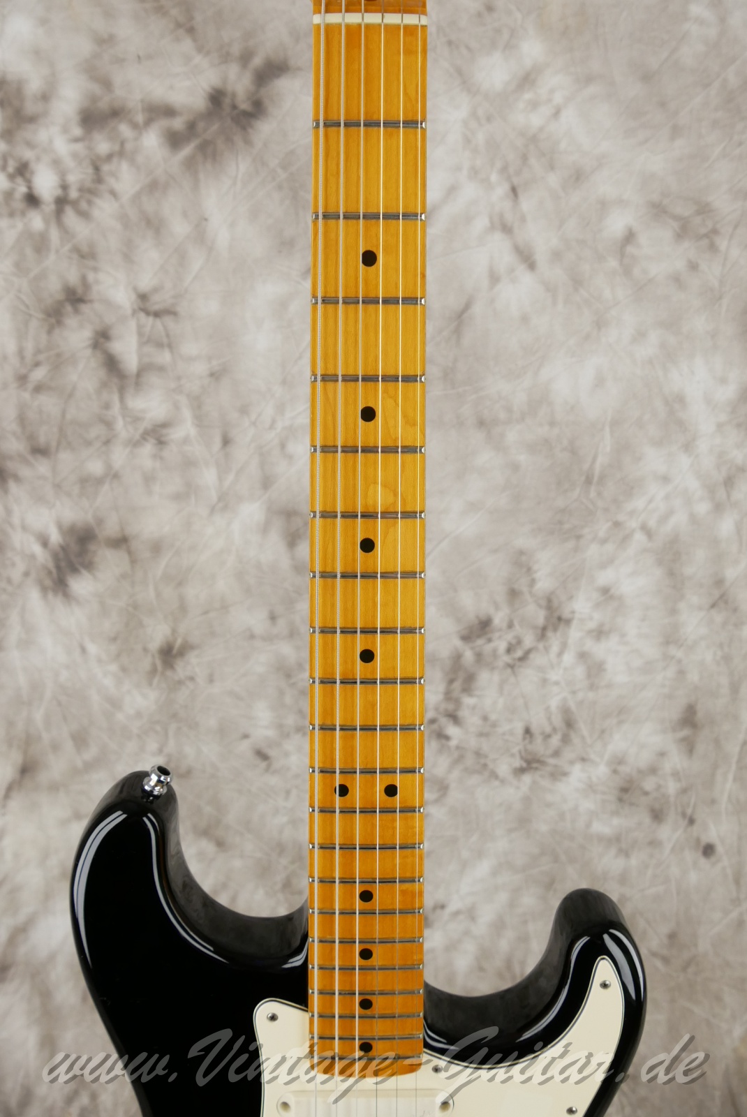 img/vintage/6346/fender_stratocaster_elite_1983_black_usa-05.jpg