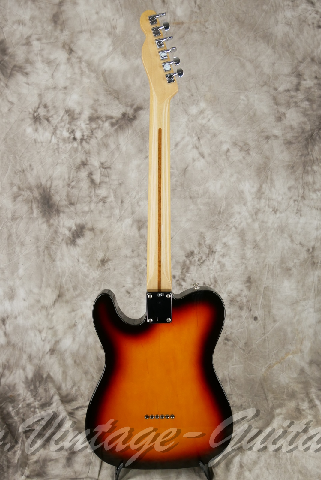 img/vintage/6357/fender_telecaster_mim_sunburst_mexico_2004-02.jpg