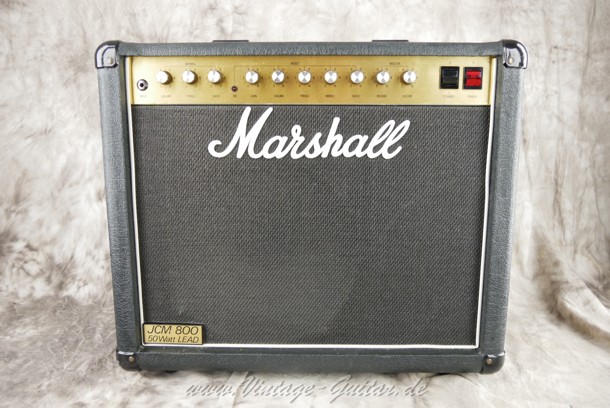 marshall_jcm800_1988_combo_50w_lead_uk-01.jpg