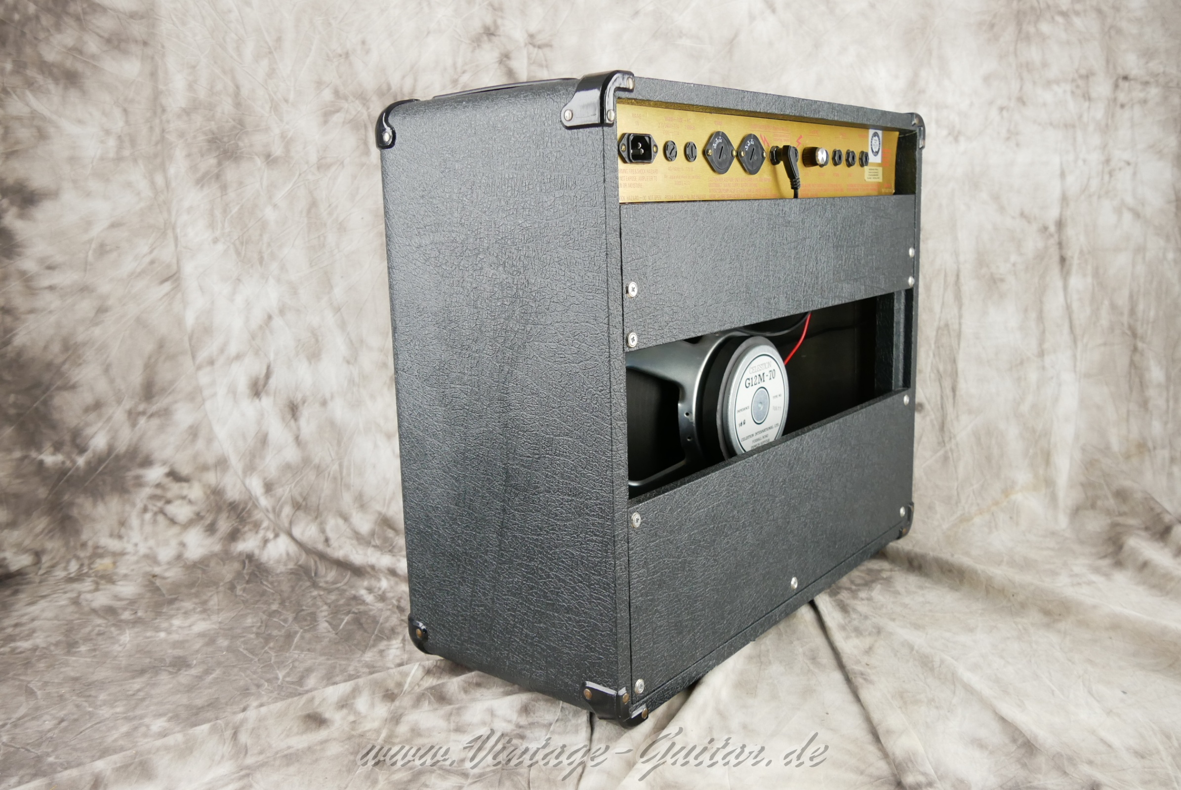 img/vintage/6364/marshall_jcm800_1988_combo_50w_lead_uk-05.jpg