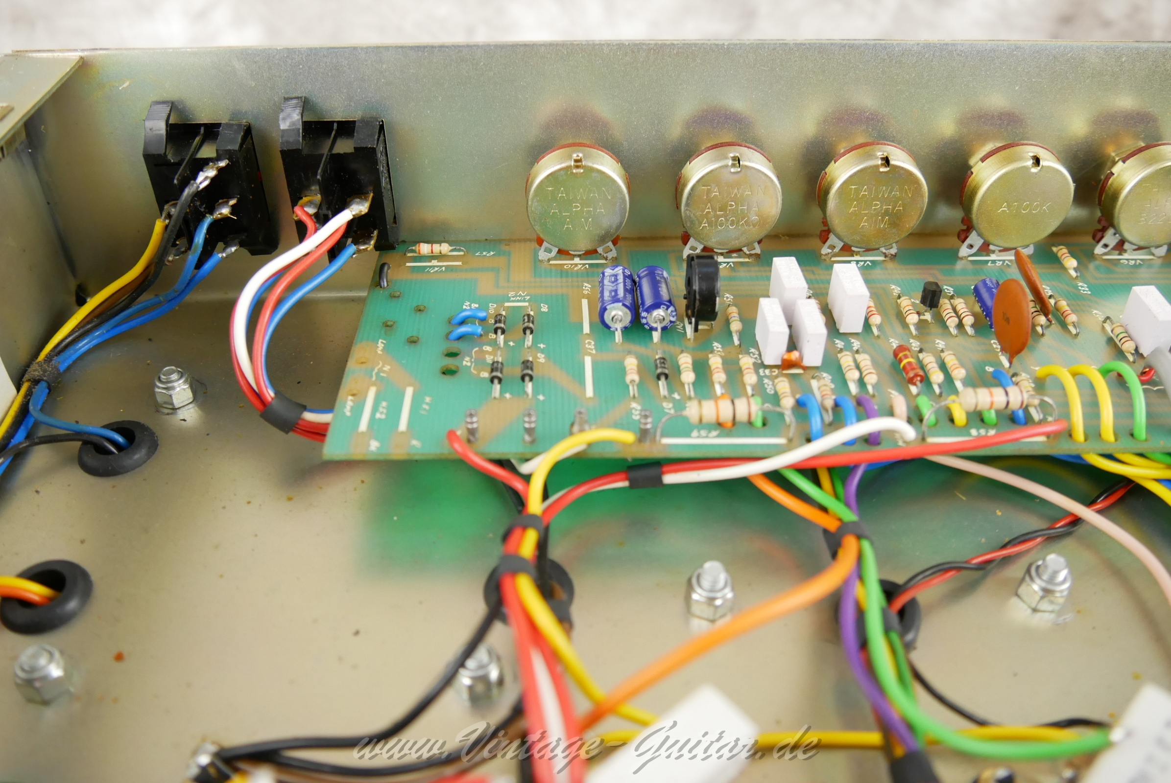 img/vintage/6364/marshall_jcm800_1988_combo_50w_lead_uk-15.jpg