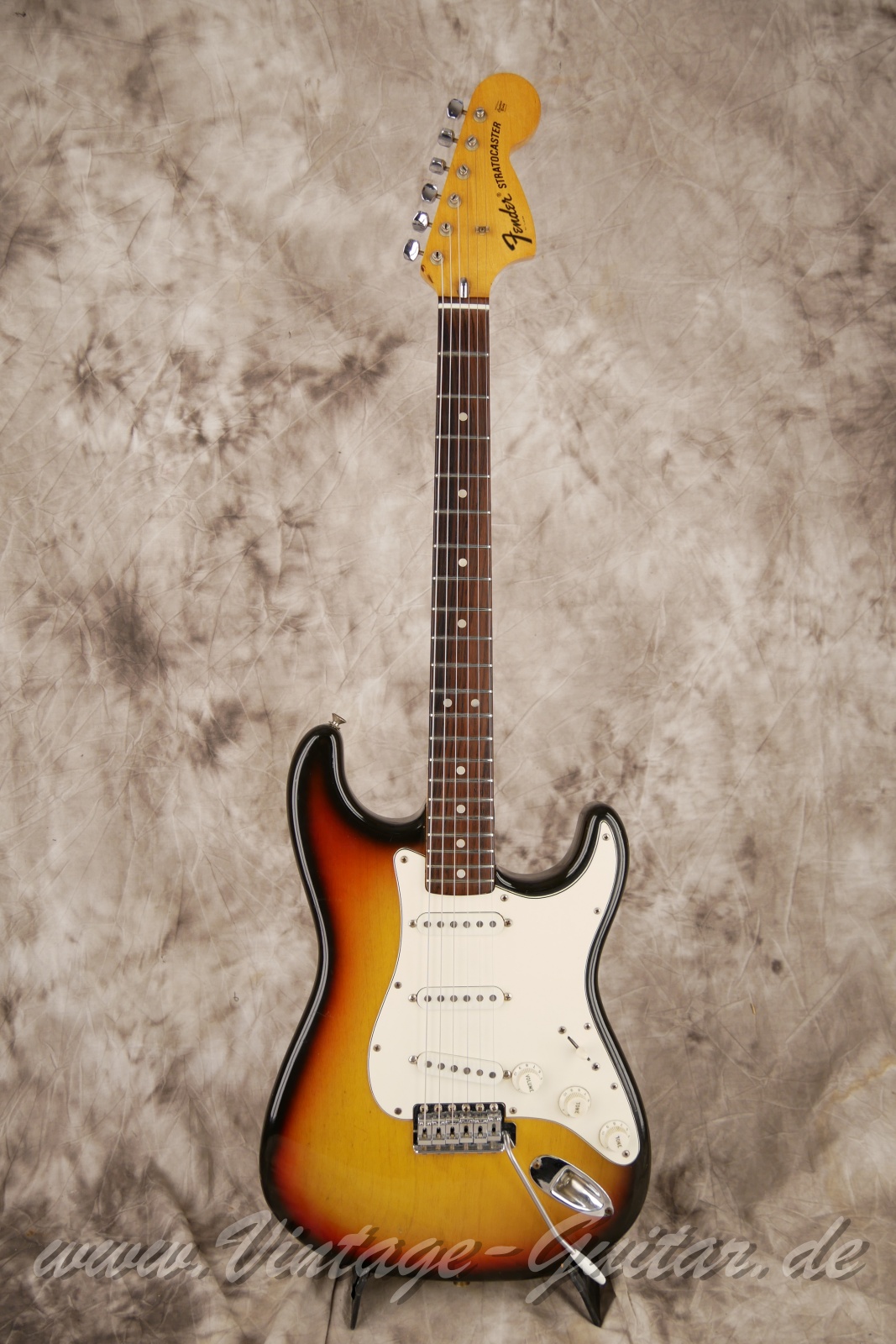 Fender-Stratocaster-1972-sunburst-001.JPG