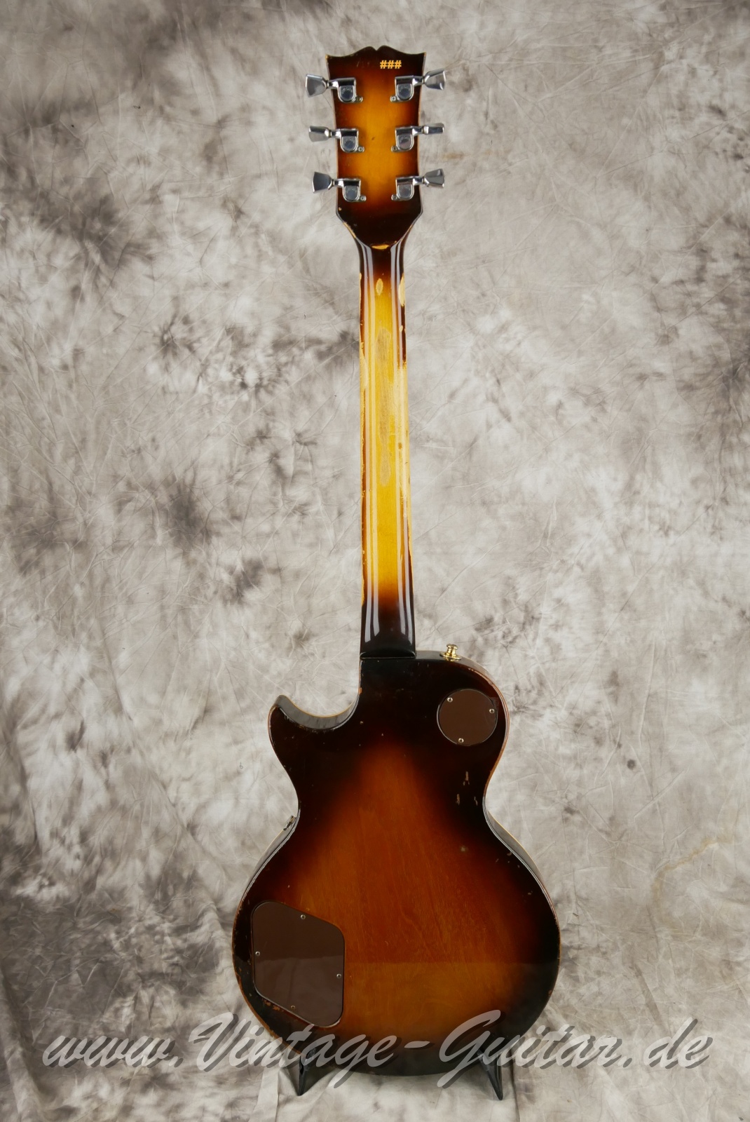 img/vintage/6374/Gibson_Les_Paul_Pro_Deluxe_sunburst_1979-002.JPG