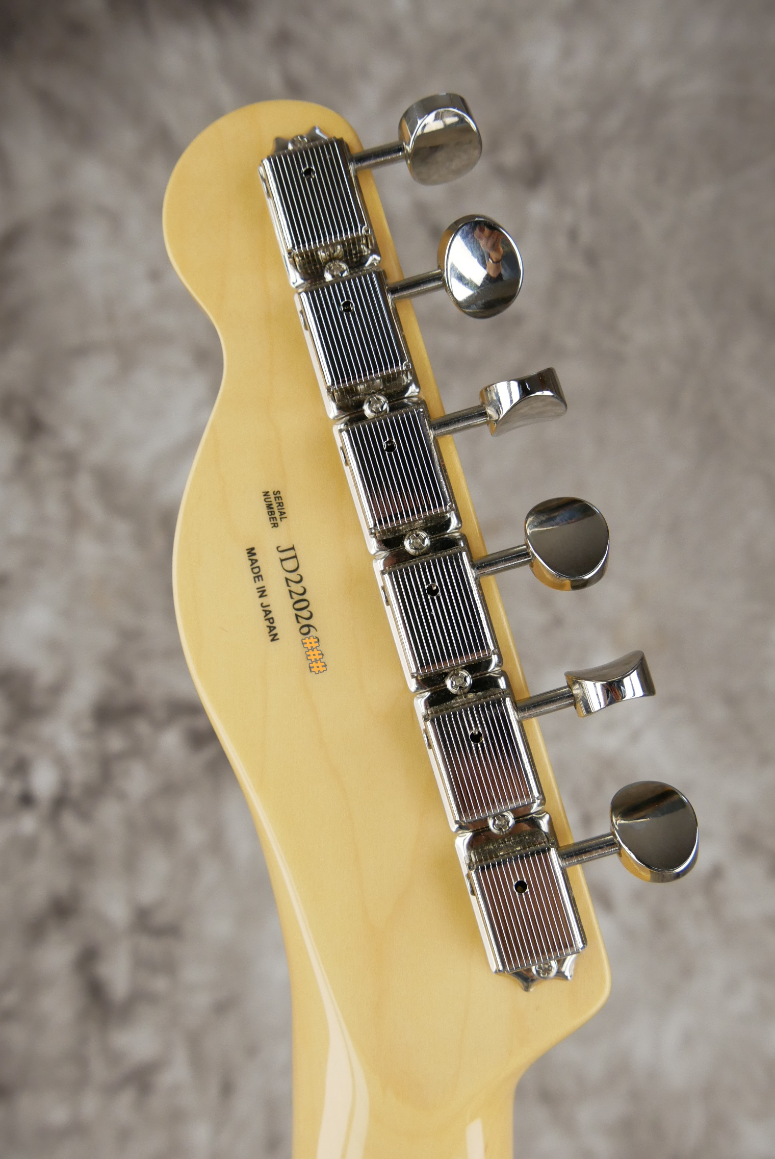 img/vintage/6377/Fender_Telecaster_Traditional_series_limited_edition_sherwood_green_Mexico_2023-004.JPG