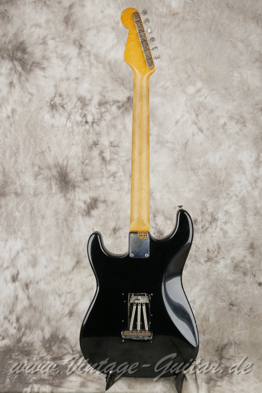 Fender-Stratocaster-1964-black-002.JPG