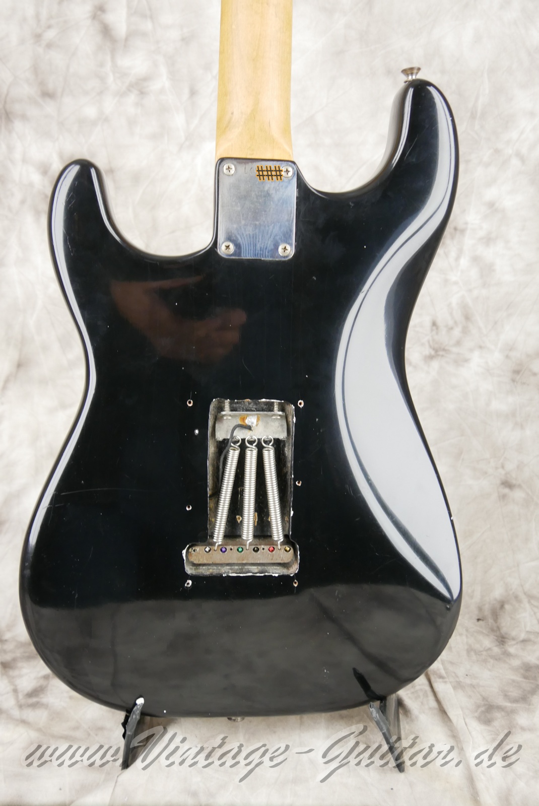 Fender-Stratocaster-1964-black-004.JPG