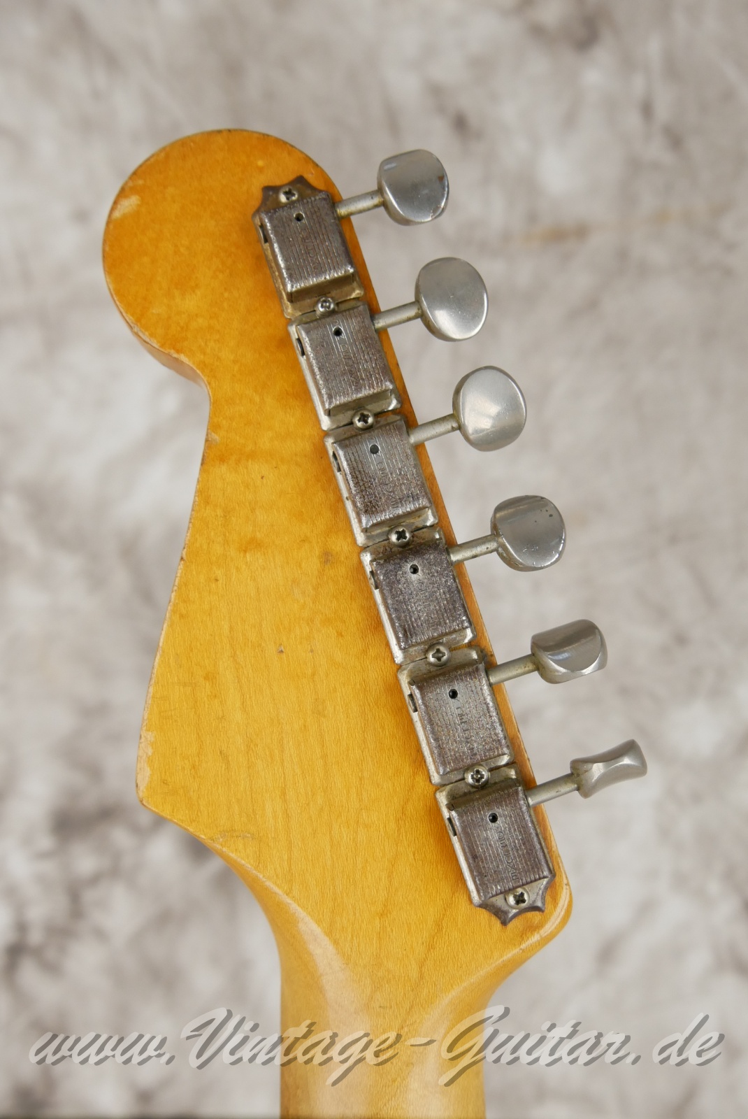 Fender-Stratocaster-1964-black-006.JPG