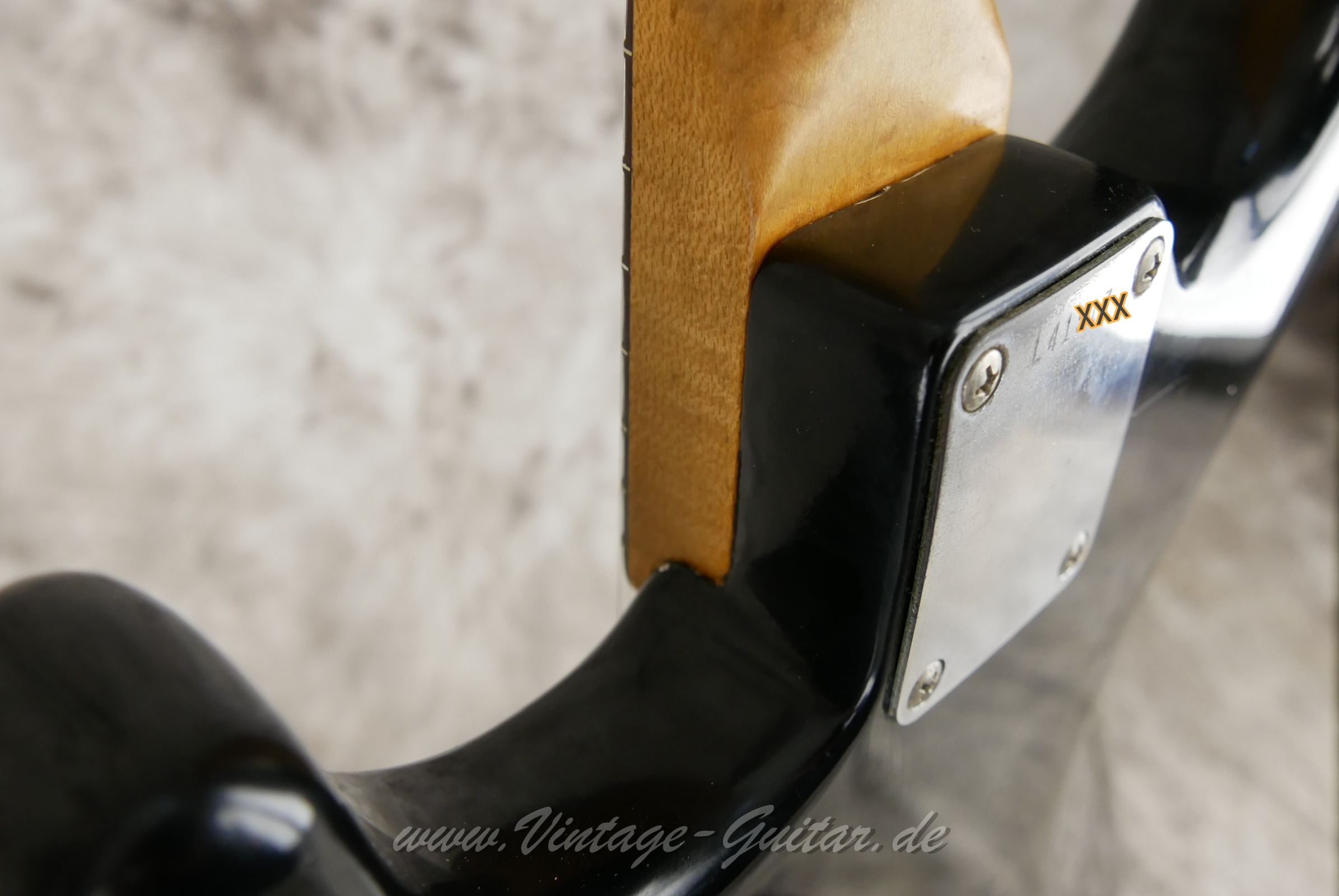 Fender-Stratocaster-1964-black-013.JPG