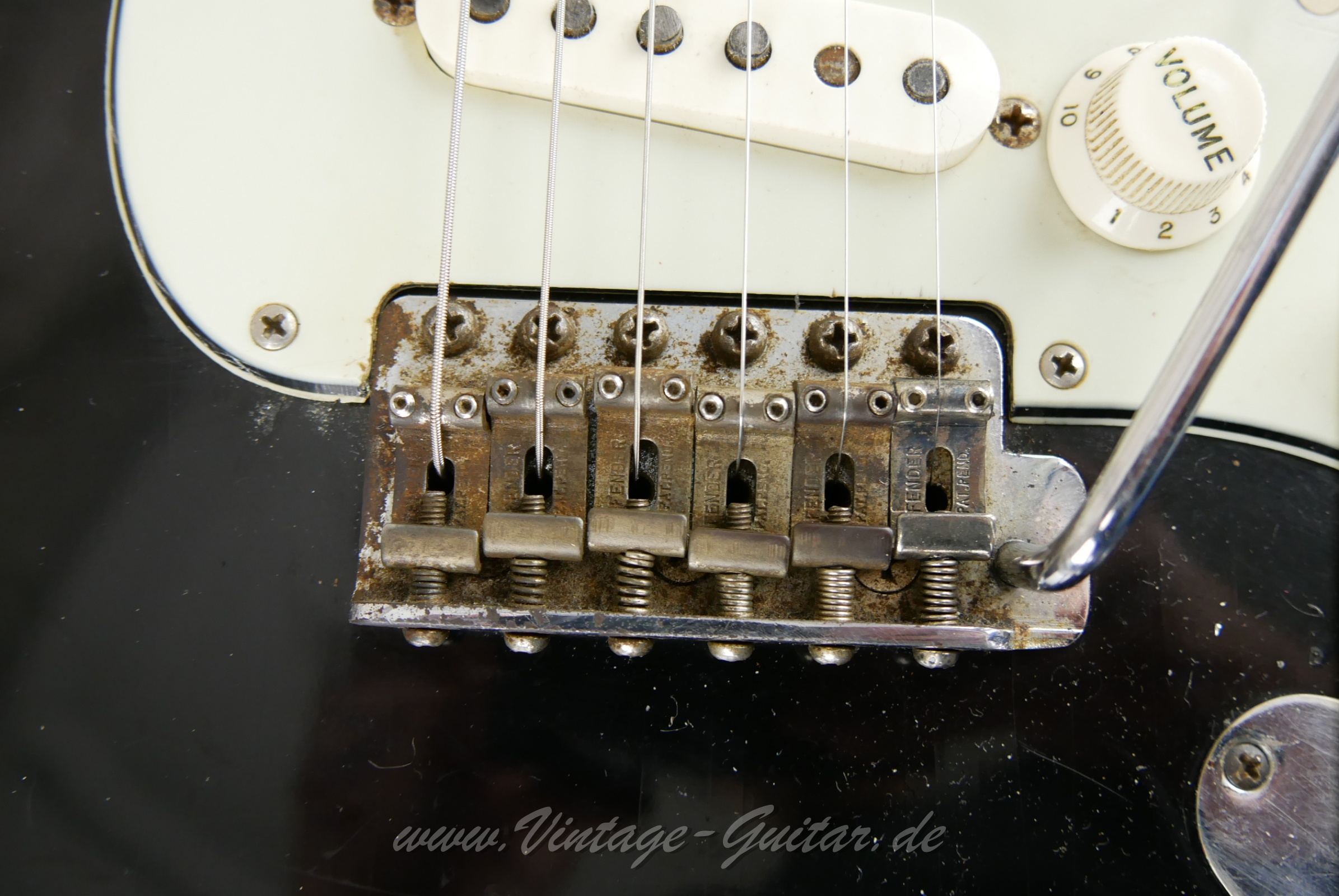 Fender-Stratocaster-1964-black-023.JPG