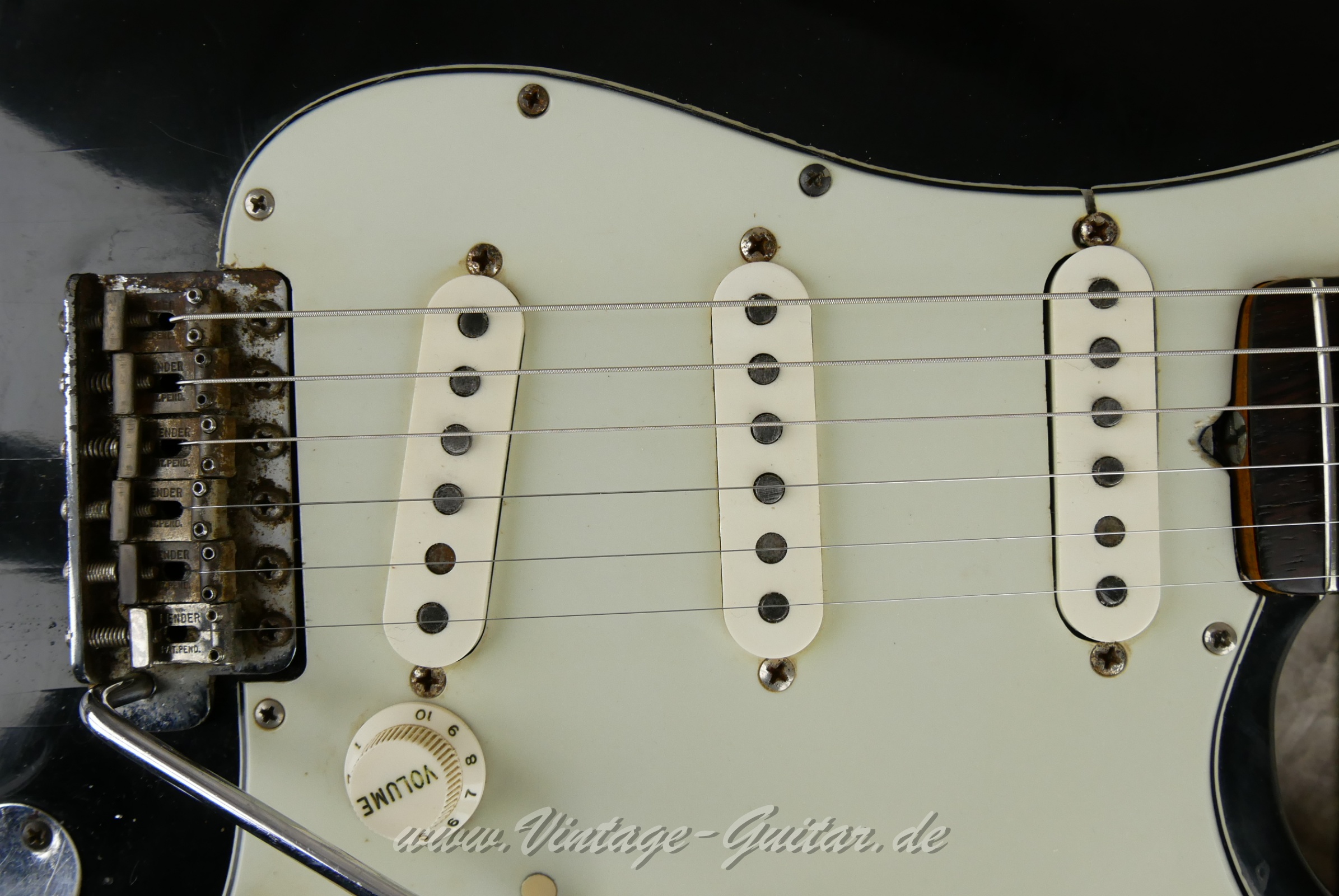 Fender-Stratocaster-1964-black-024.JPG
