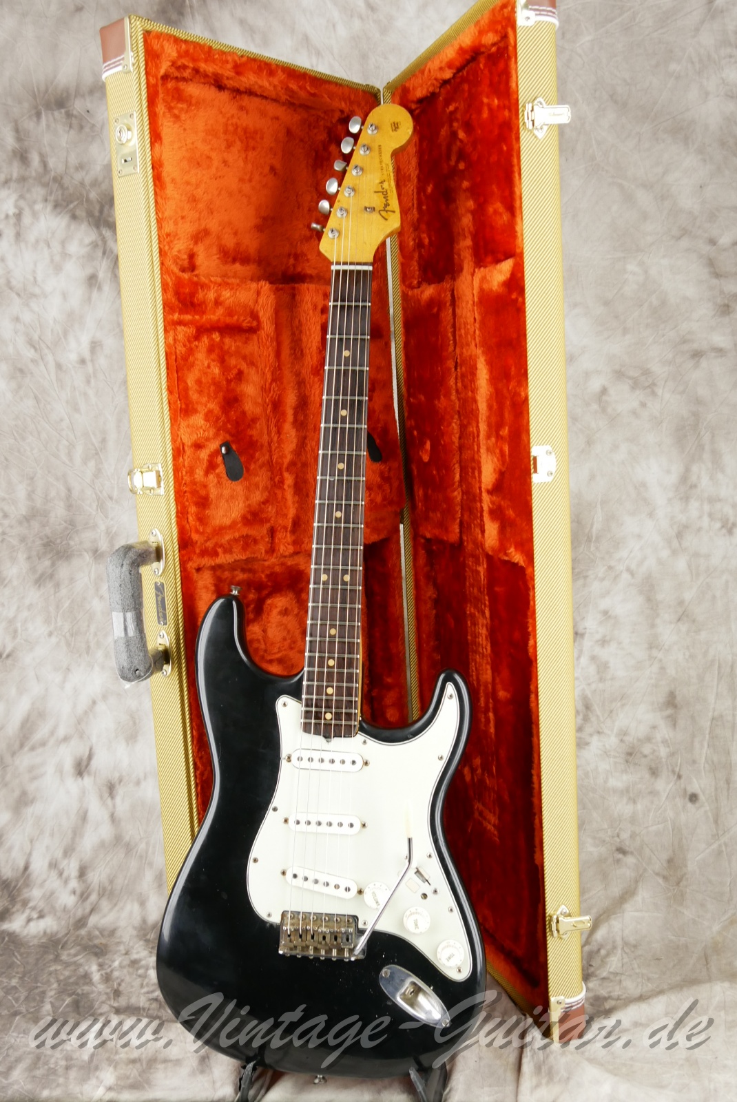Fender-Stratocaster-1964-black-026.JPG