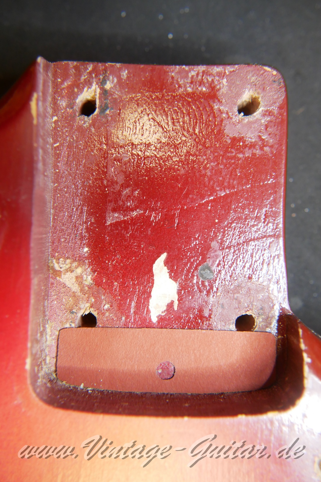 Fender_Duo_Sonic_sunburst_USA_1962-021.JPG