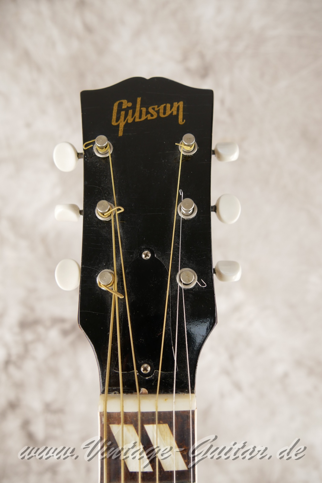 Gibson_SJ-50_1948-003.JPG