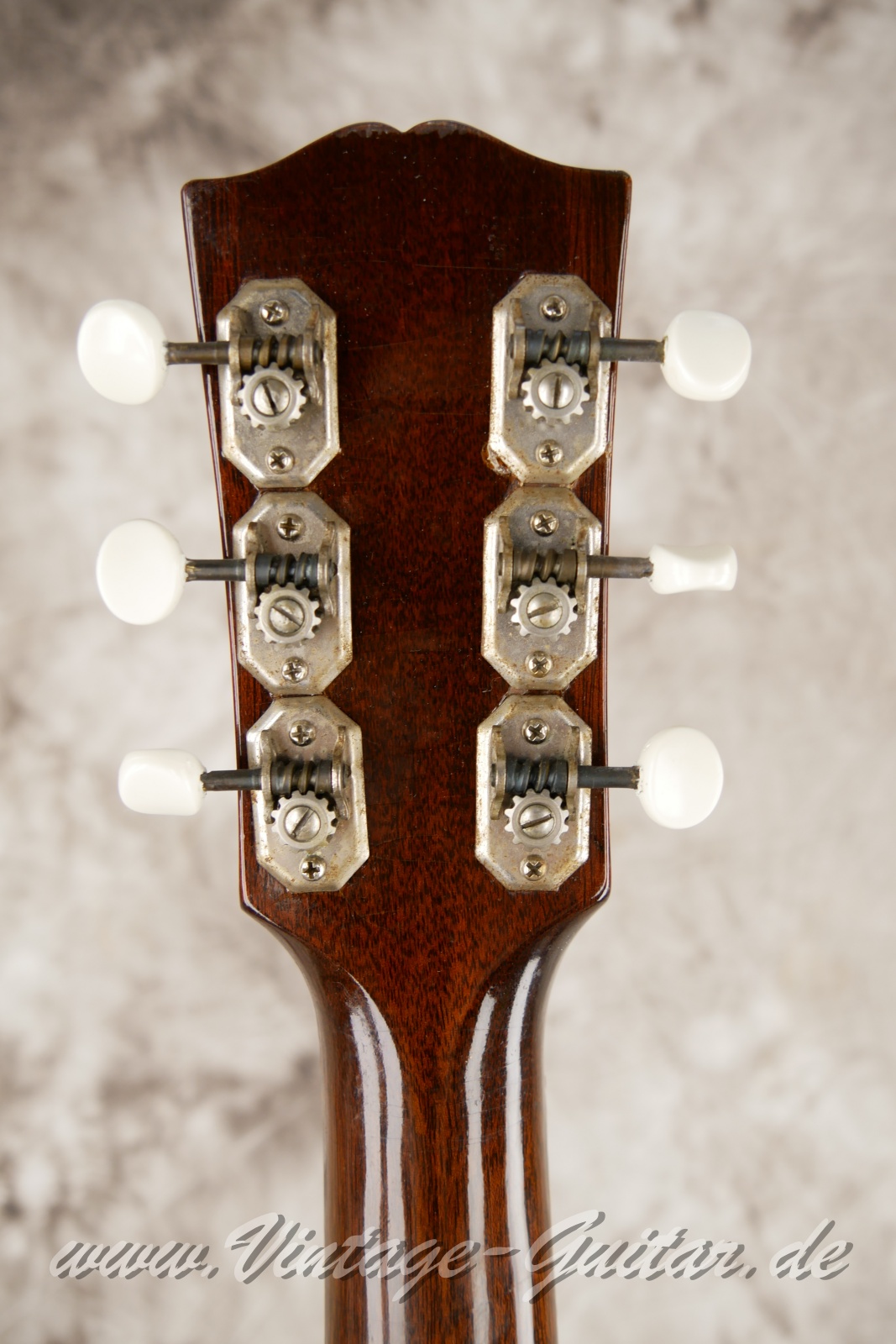 Gibson_SJ-50_1948-004.JPG