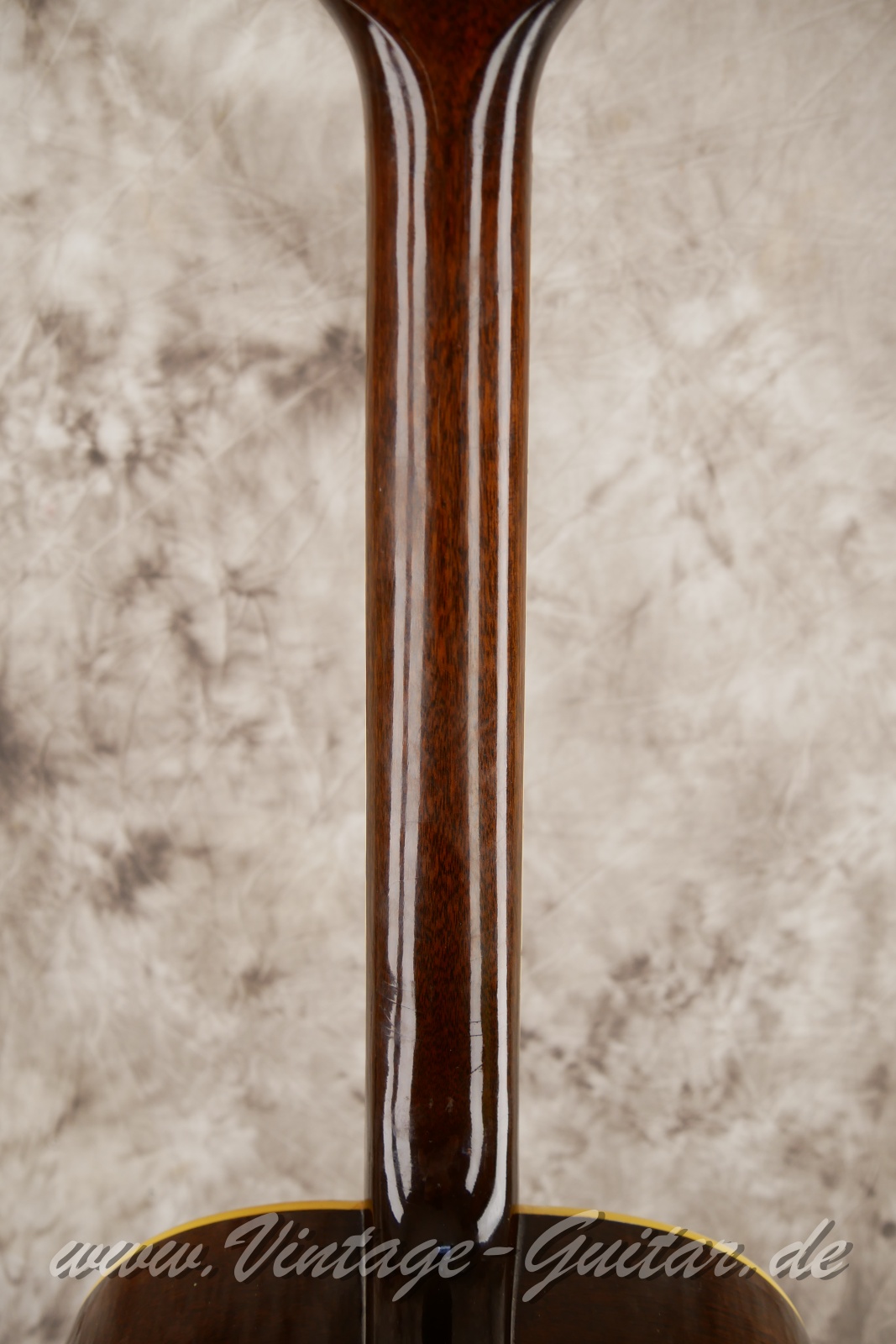 Gibson_SJ-50_1948-006.JPG