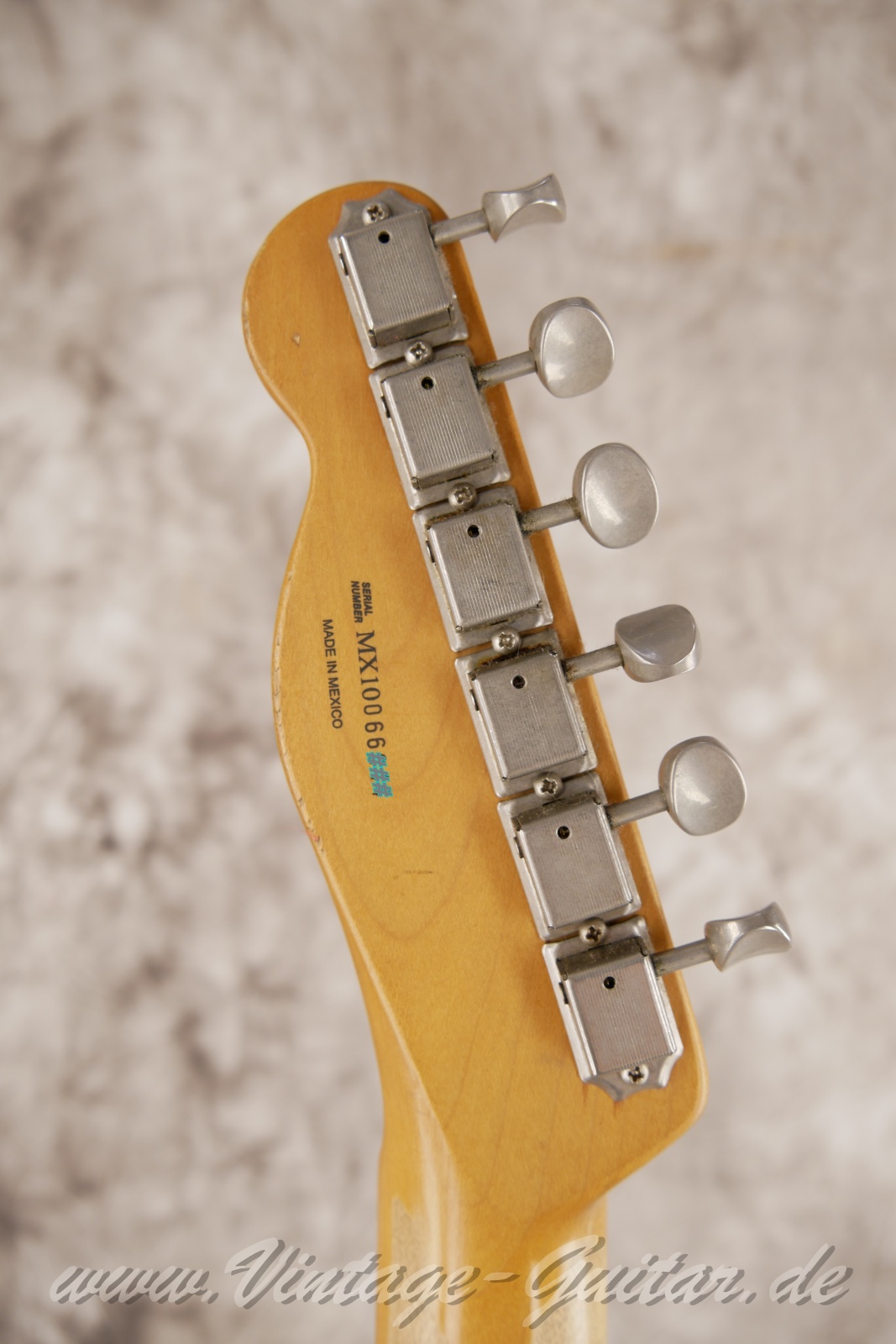 img/vintage/6399/fender_telecaster_roadworn_1950s_sunburst_mexico-004.jpg