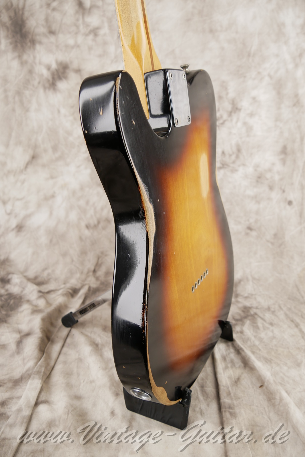 img/vintage/6399/fender_telecaster_roadworn_1950s_sunburst_mexico-011.jpg