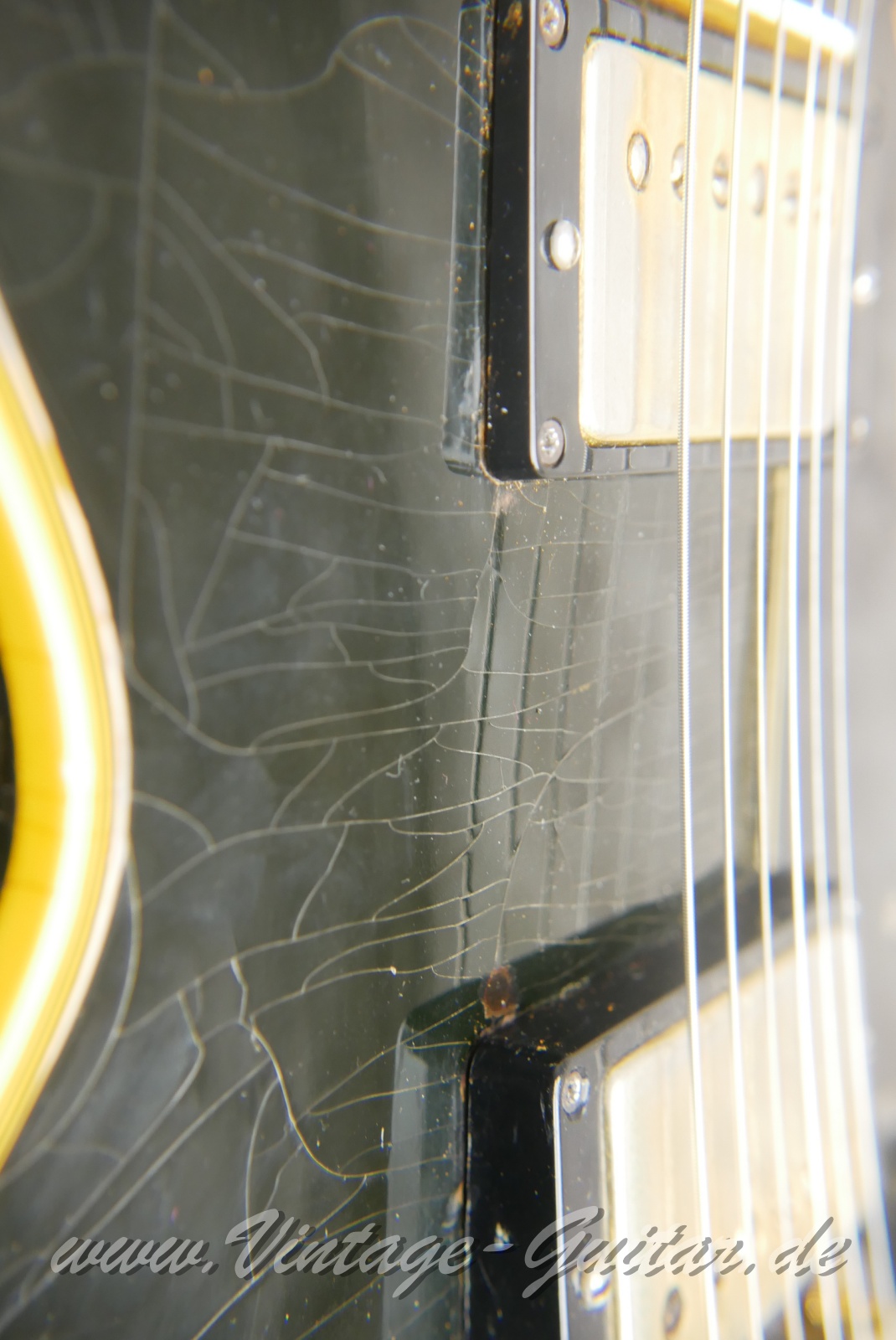 Gibson_Les_Paul_Custom_one_piece_body_USA_black_1969-015.JPG