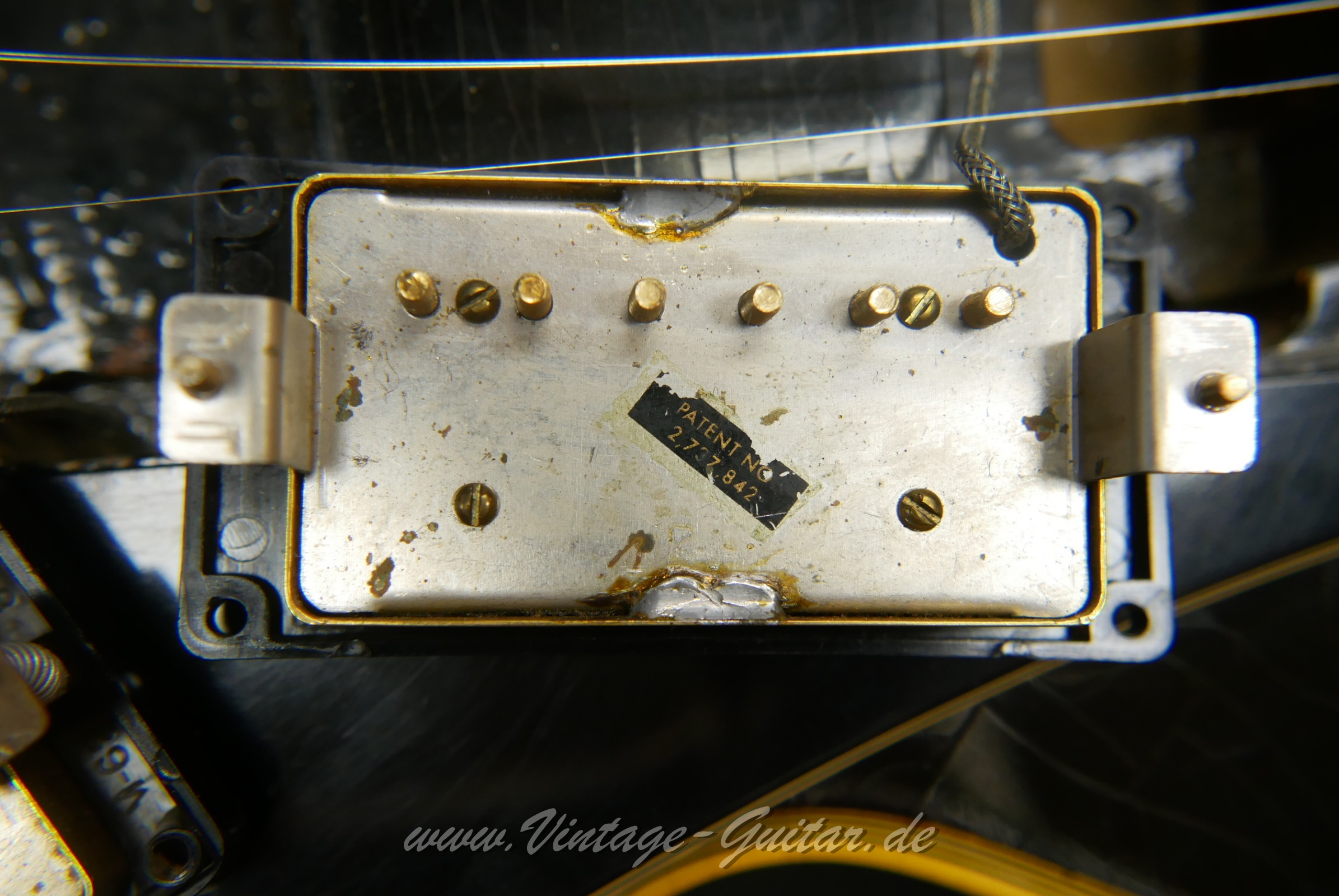 Gibson_Les_Paul_Custom_one_piece_body_USA_black_1969-018.JPG