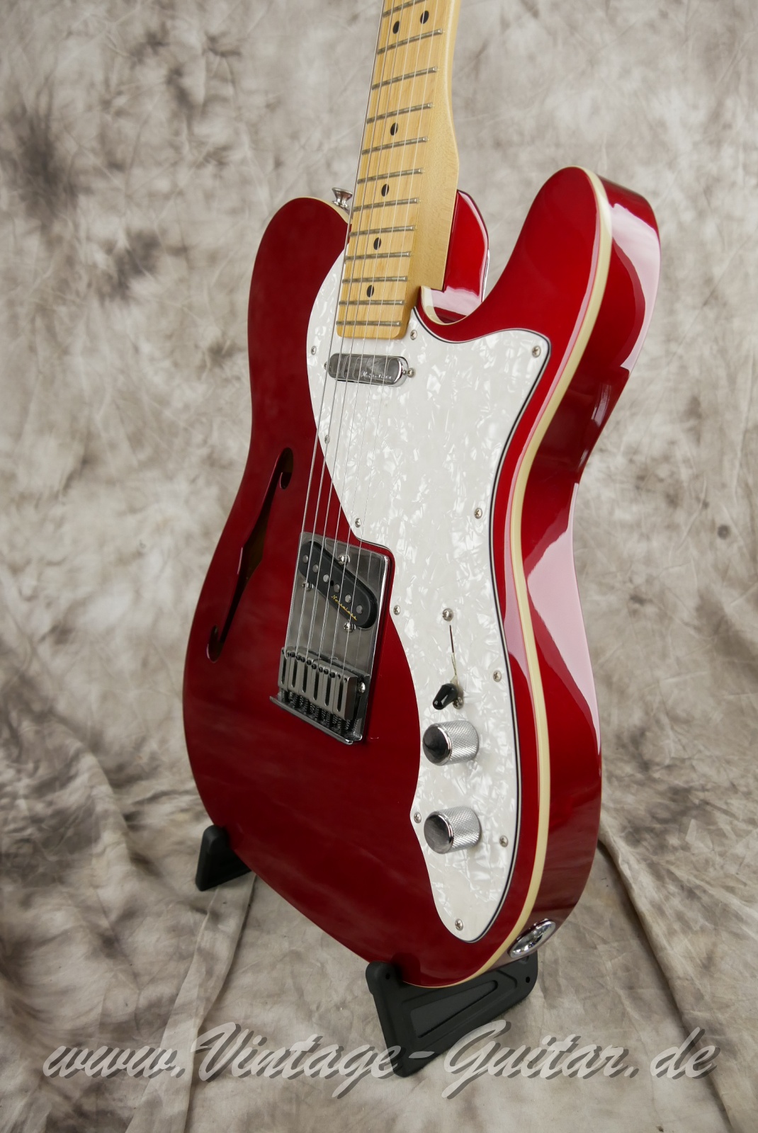 img/vintage/6407/Fender_Telecaster_Thinline_candy_apple_red_Mexico_2017-010.JPG