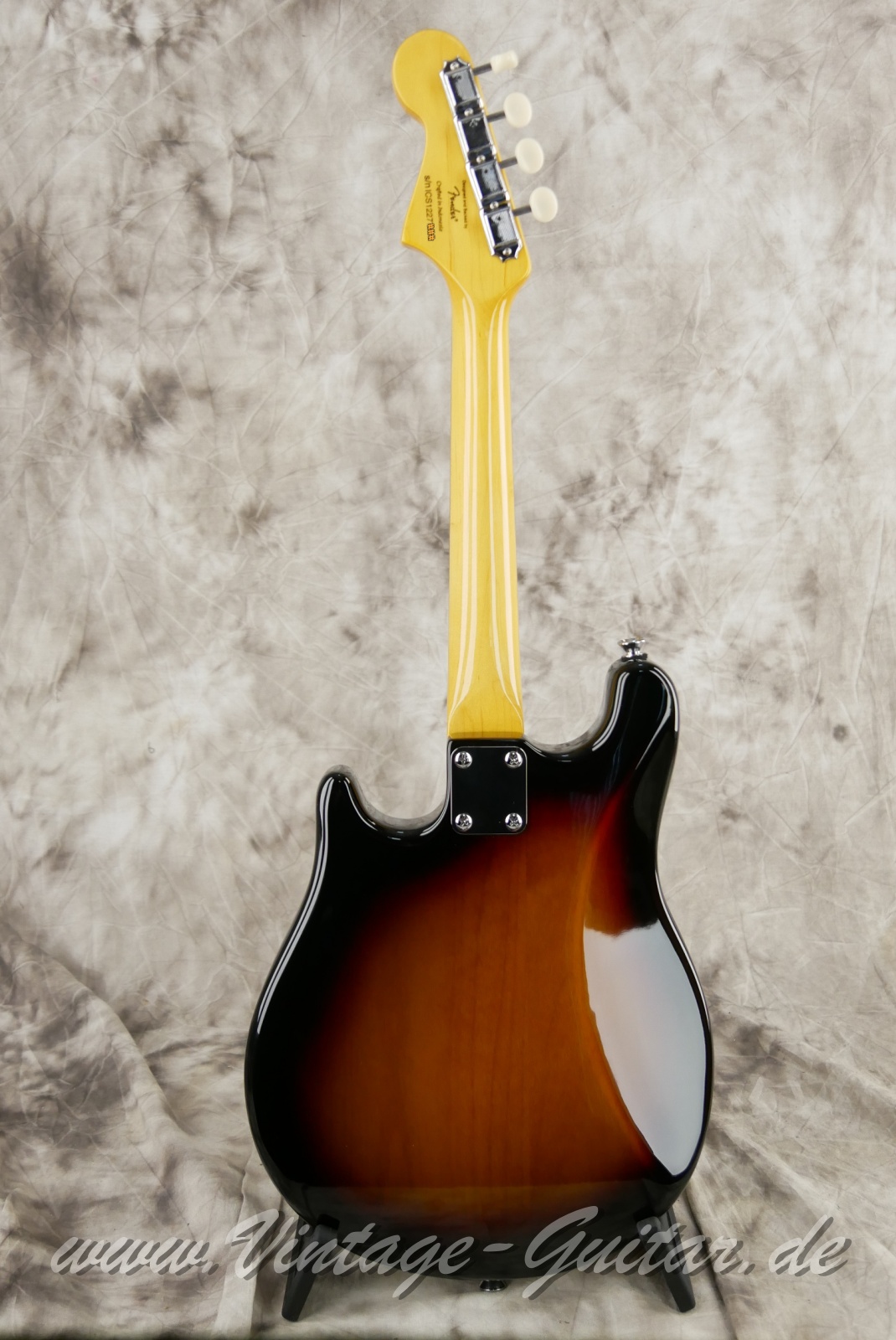 img/vintage/6410/Fender_Mando_Strat_sunburst_Indonesia_2013-002.JPG