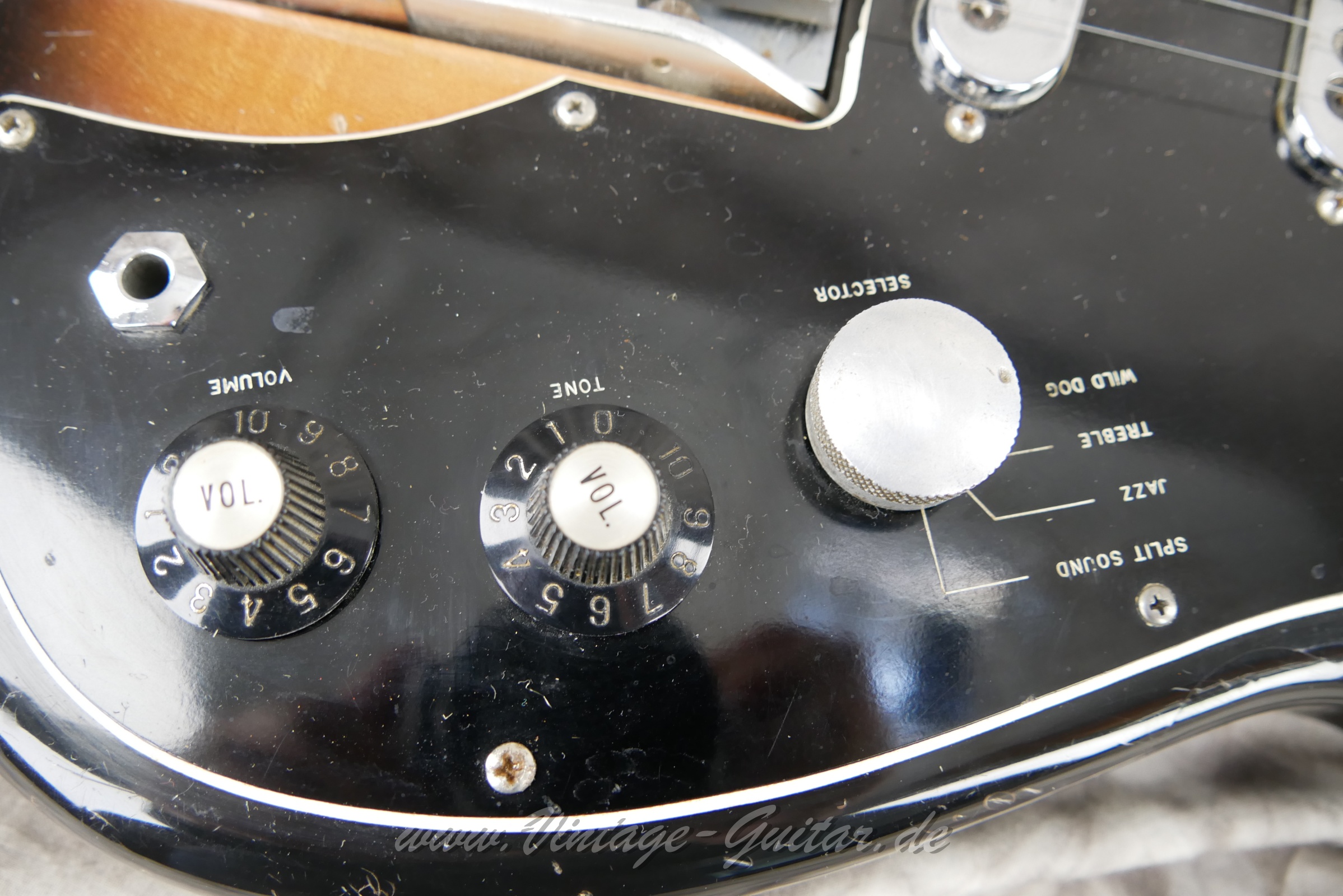 Burns-Split-Sonic-1962-022.JPG