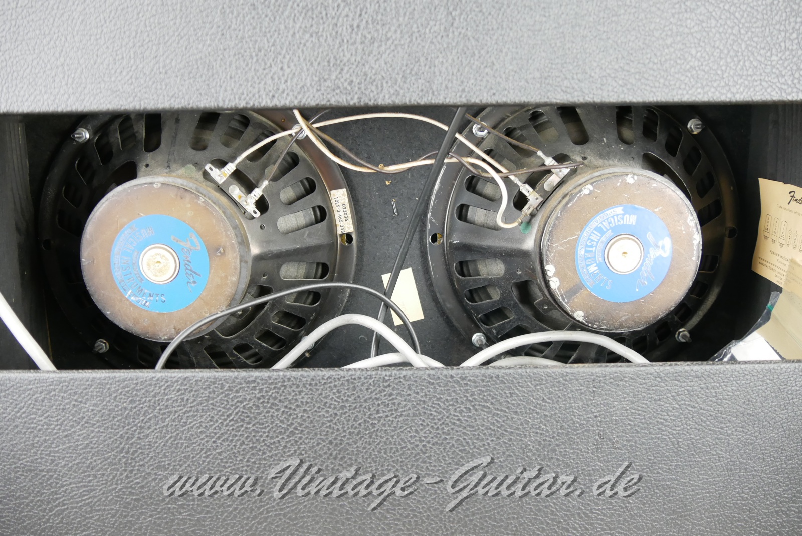 img/vintage/6413/Fender_Blues_Junior_black_panel_PR295_Mexico_2010-011.JPG