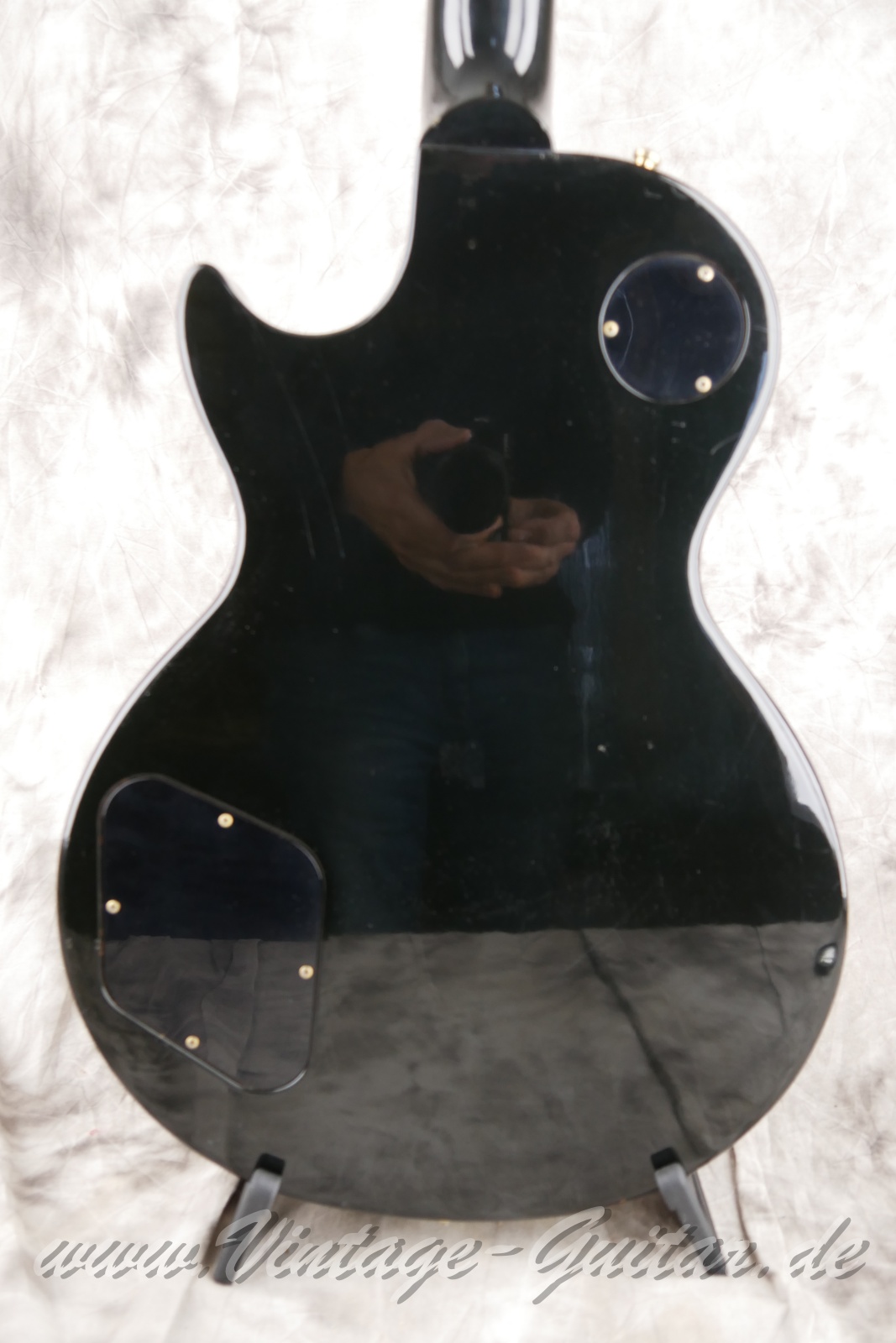Gibson-Les-Paul-Studio-1993-black-004.JPG