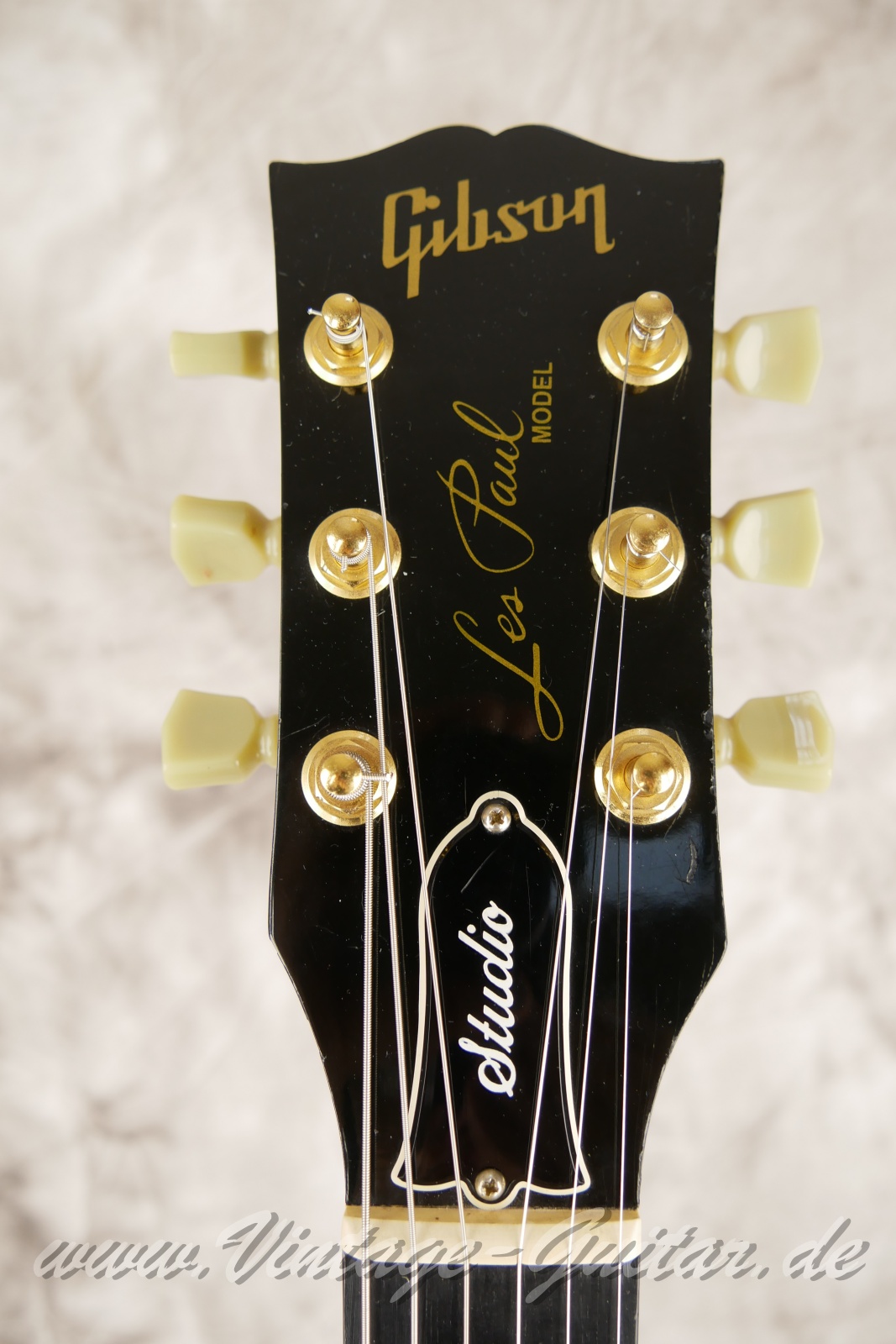 Gibson-Les-Paul-Studio-1993-black-005.JPG