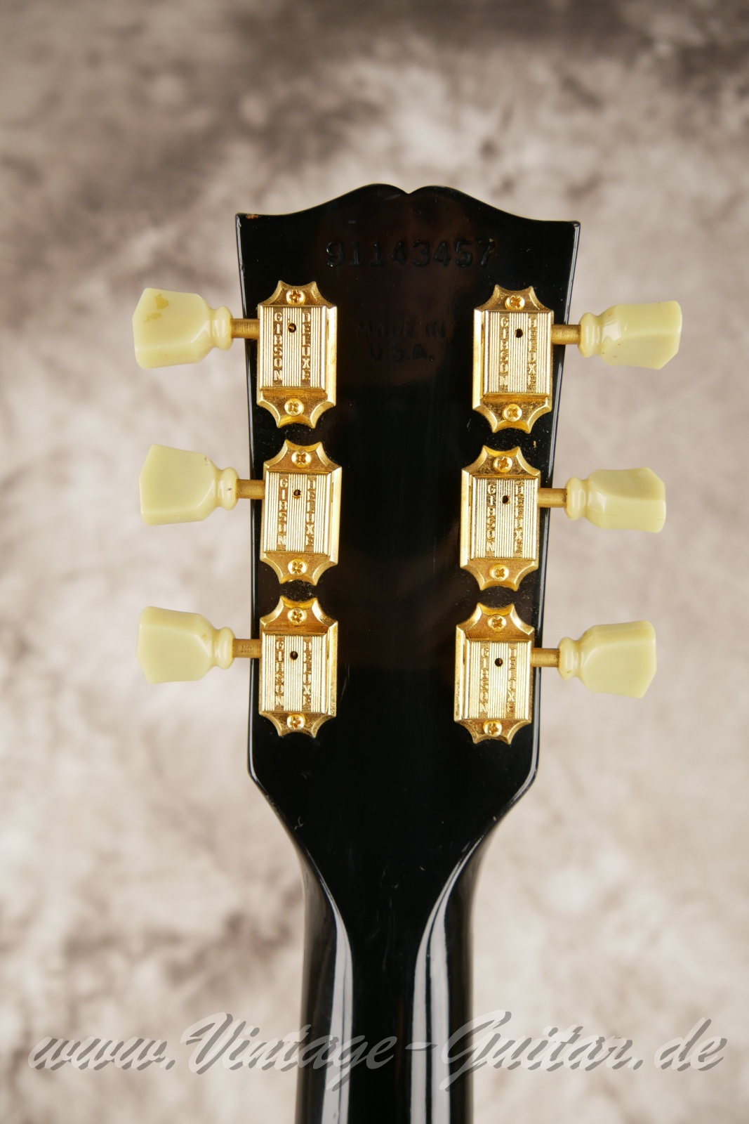 Gibson-Les-Paul-Studio-1993-black-006.JPG