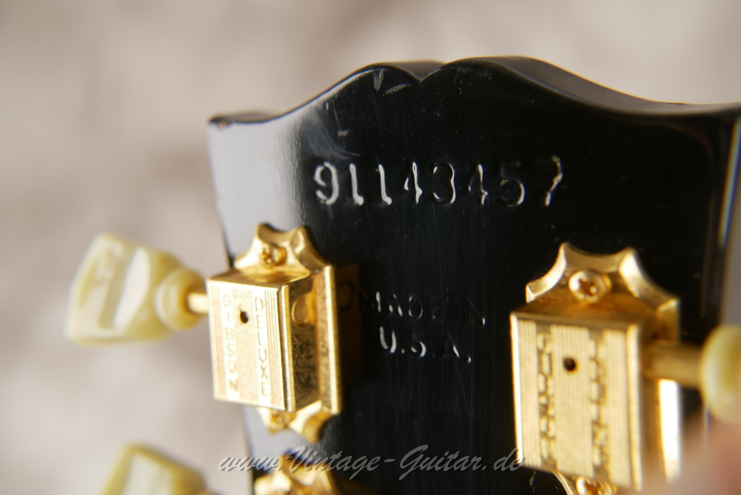 Gibson-Les-Paul-Studio-1993-black-011.JPG