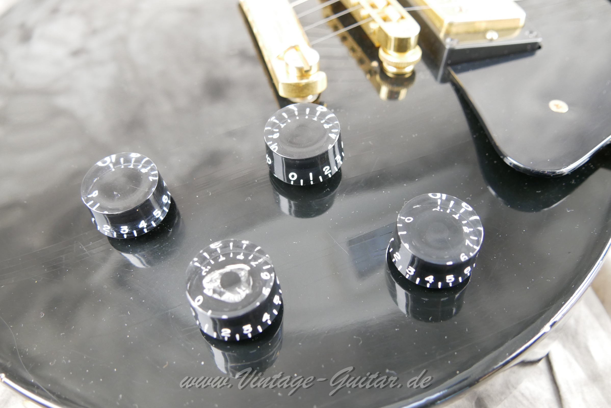 Gibson-Les-Paul-Studio-1993-black-019.JPG