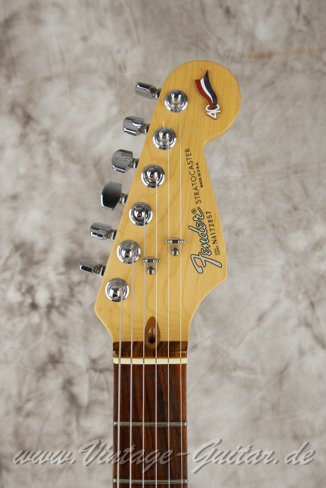 Fender-Stratocaster-American-Standard-40th-Anniversary-1994-midnight-wine-005.JPG