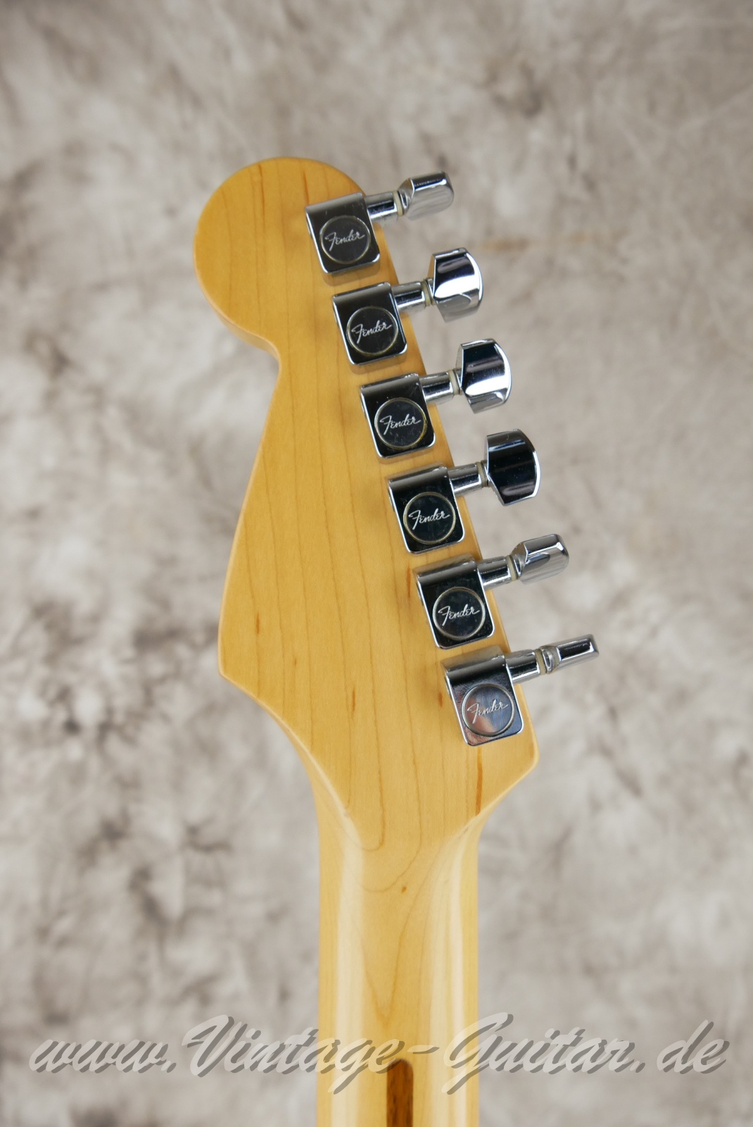 Fender-Stratocaster-American-Standard-40th-Anniversary-1994-midnight-wine-006.JPG