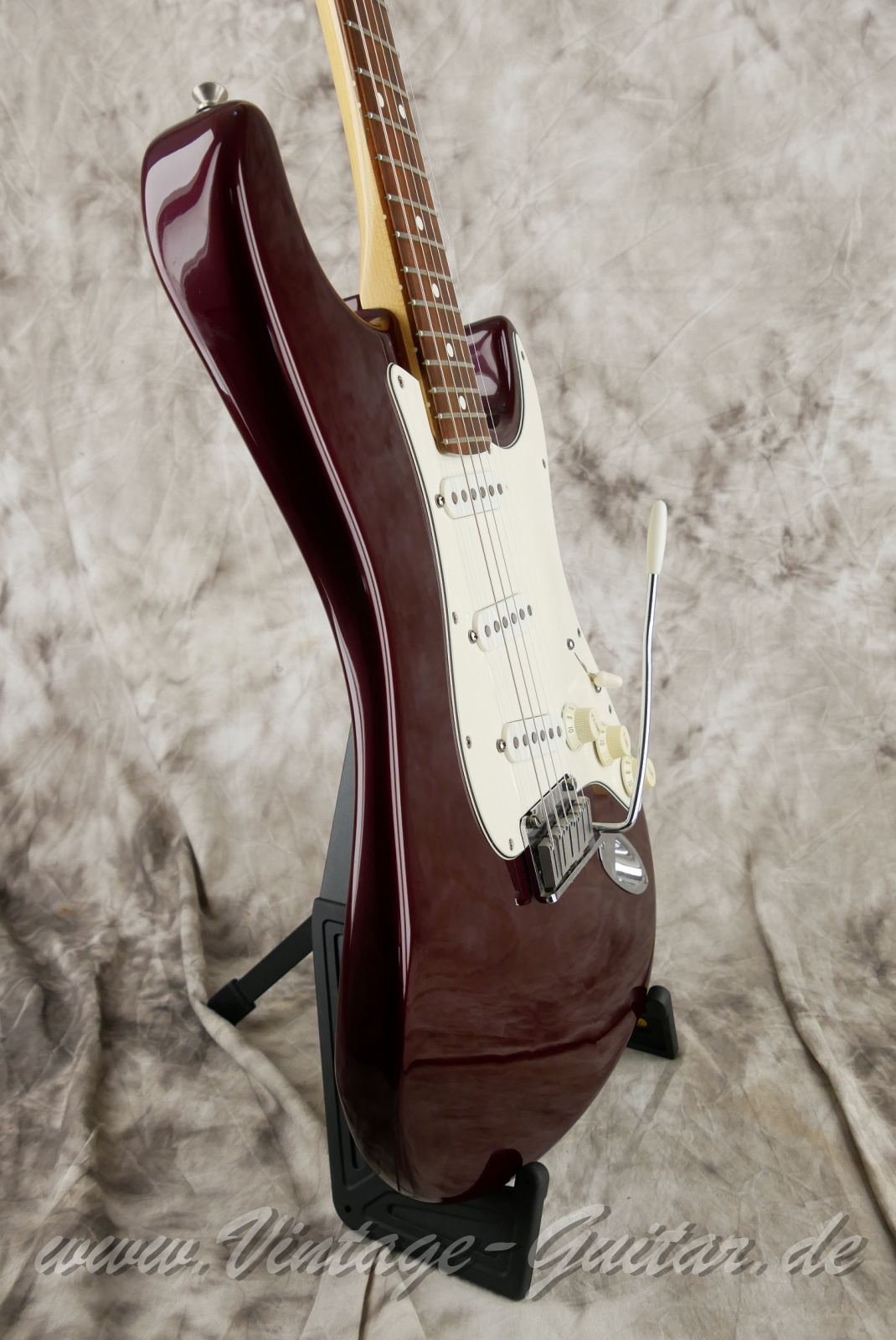 Fender-Stratocaster-American-Standard-40th-Anniversary-1994-midnight-wine-009.JPG