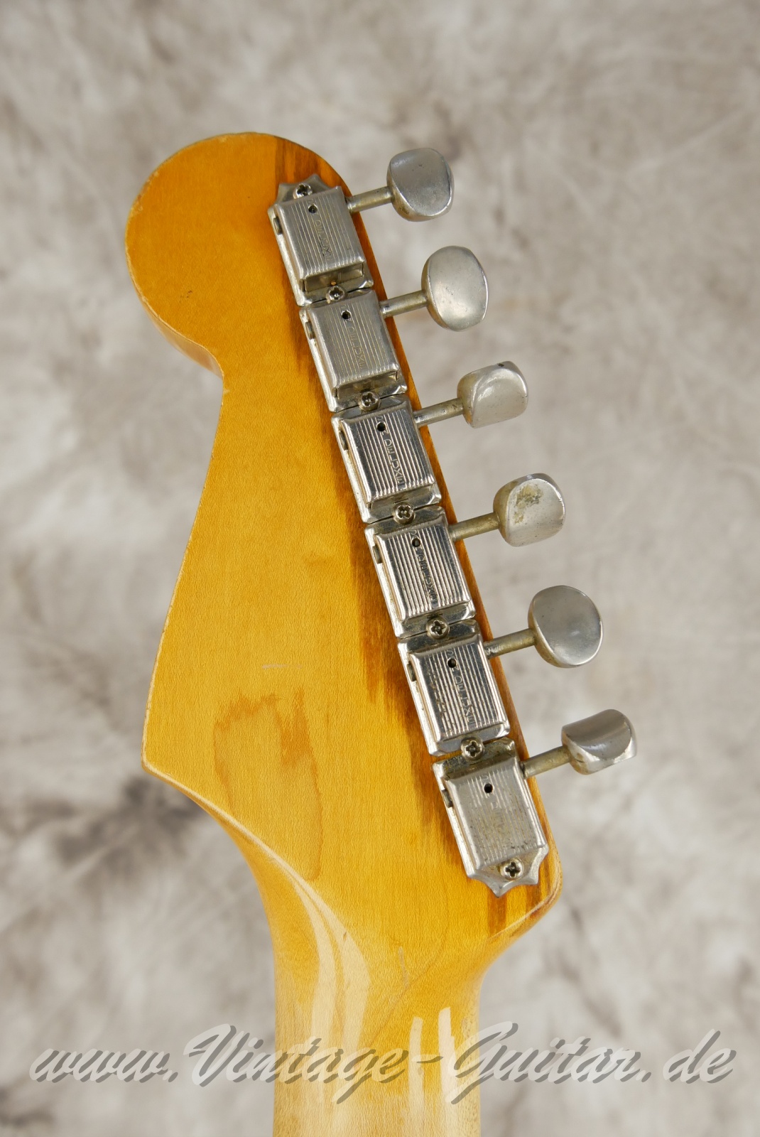 Fender-Stratocaster-1964-sunburst-006.JPG