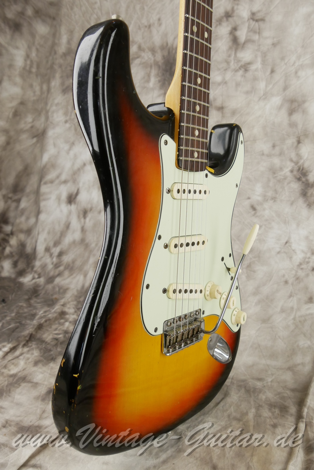 Fender-Stratocaster-1964-sunburst-009.JPG