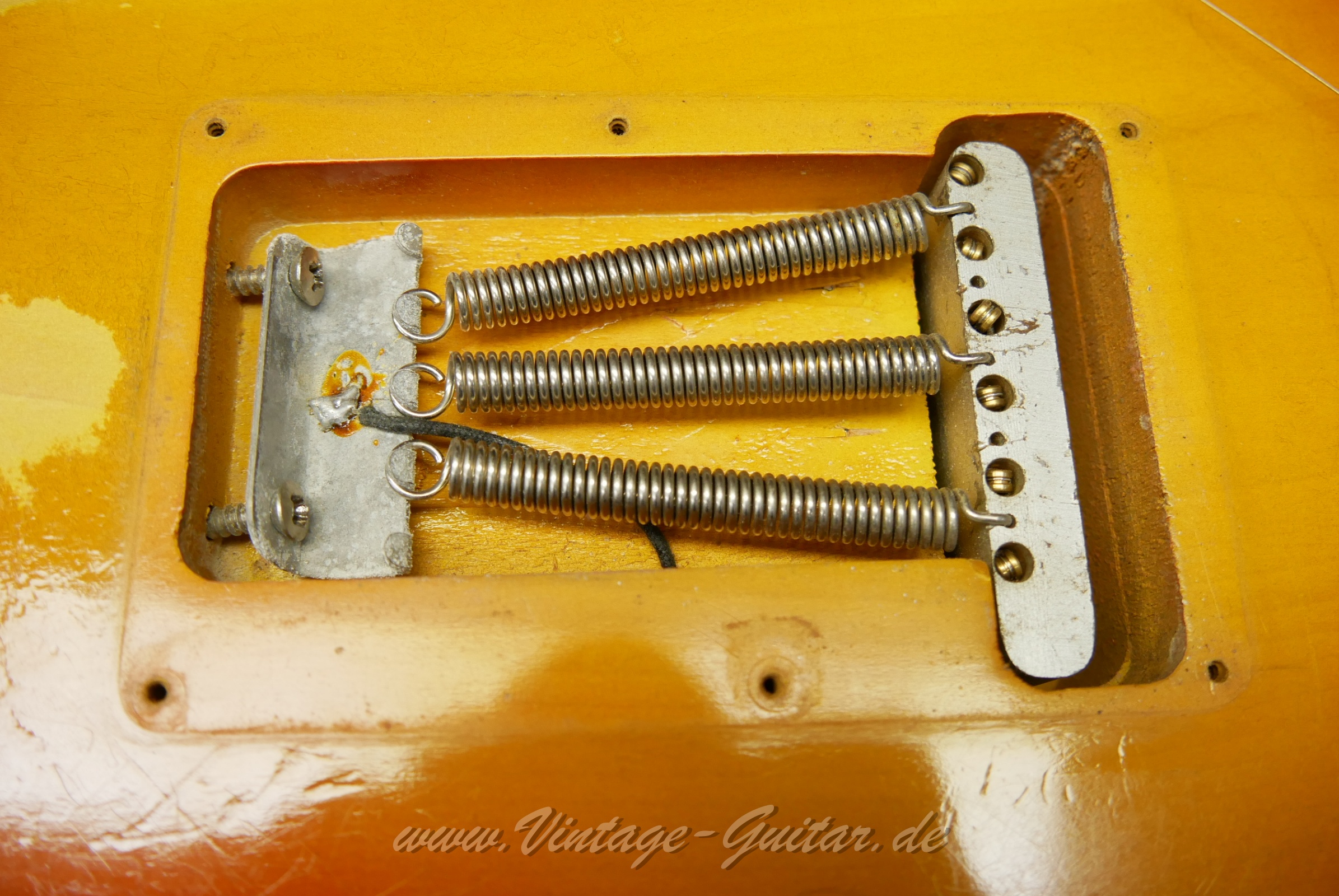 Fender-Stratocaster-1964-sunburst-047.JPG