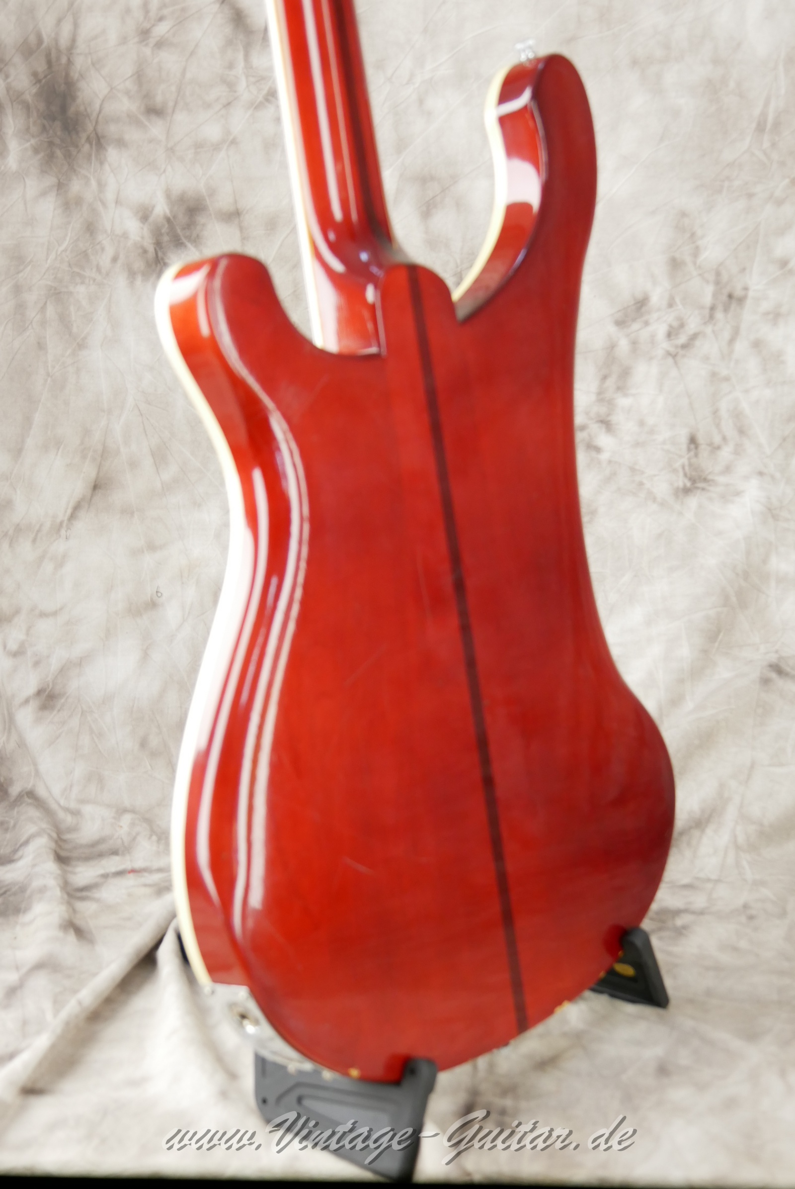 Rickenbacker_4001_FL_1978011.JPG