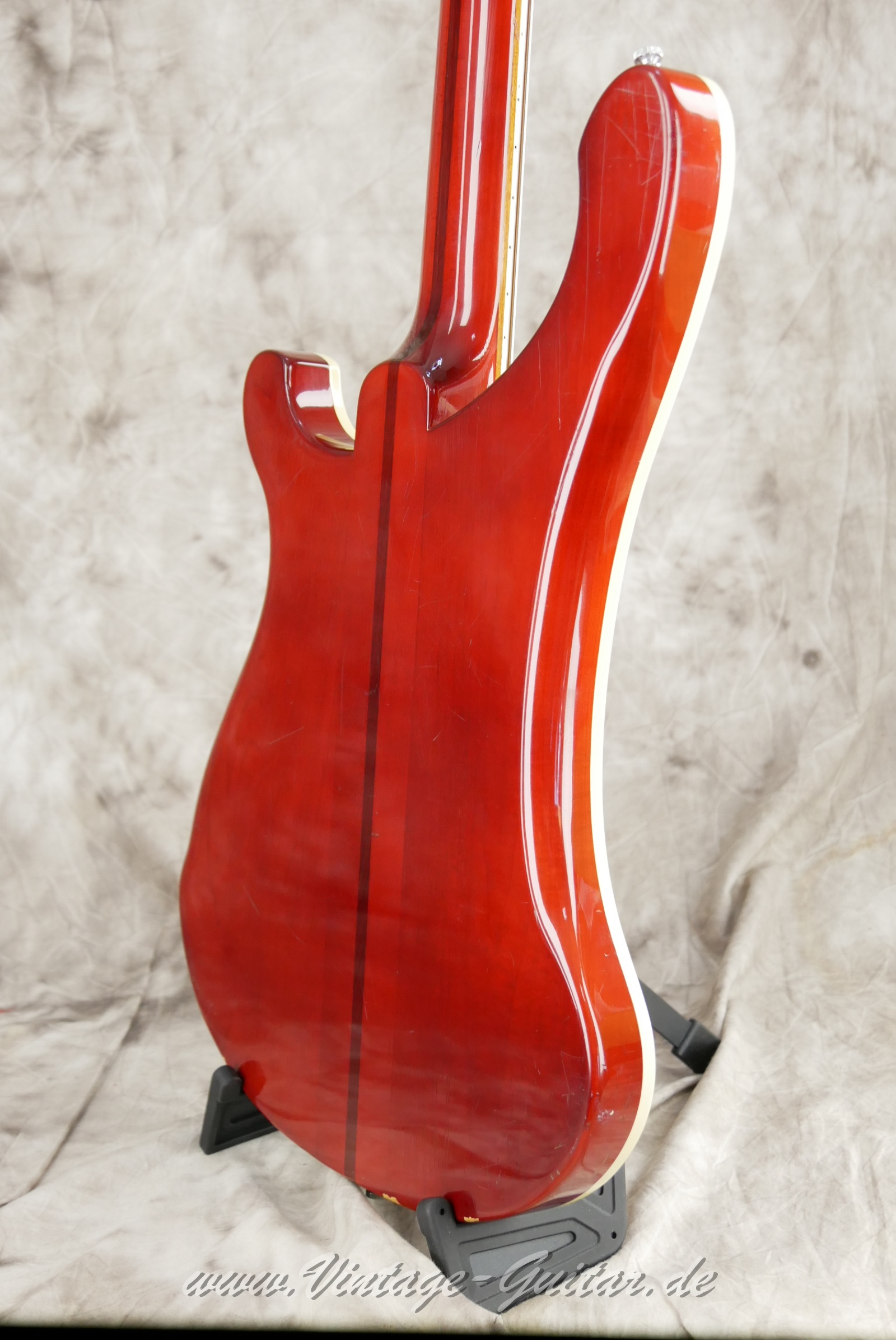 Rickenbacker_4001_FL_1978012.JPG