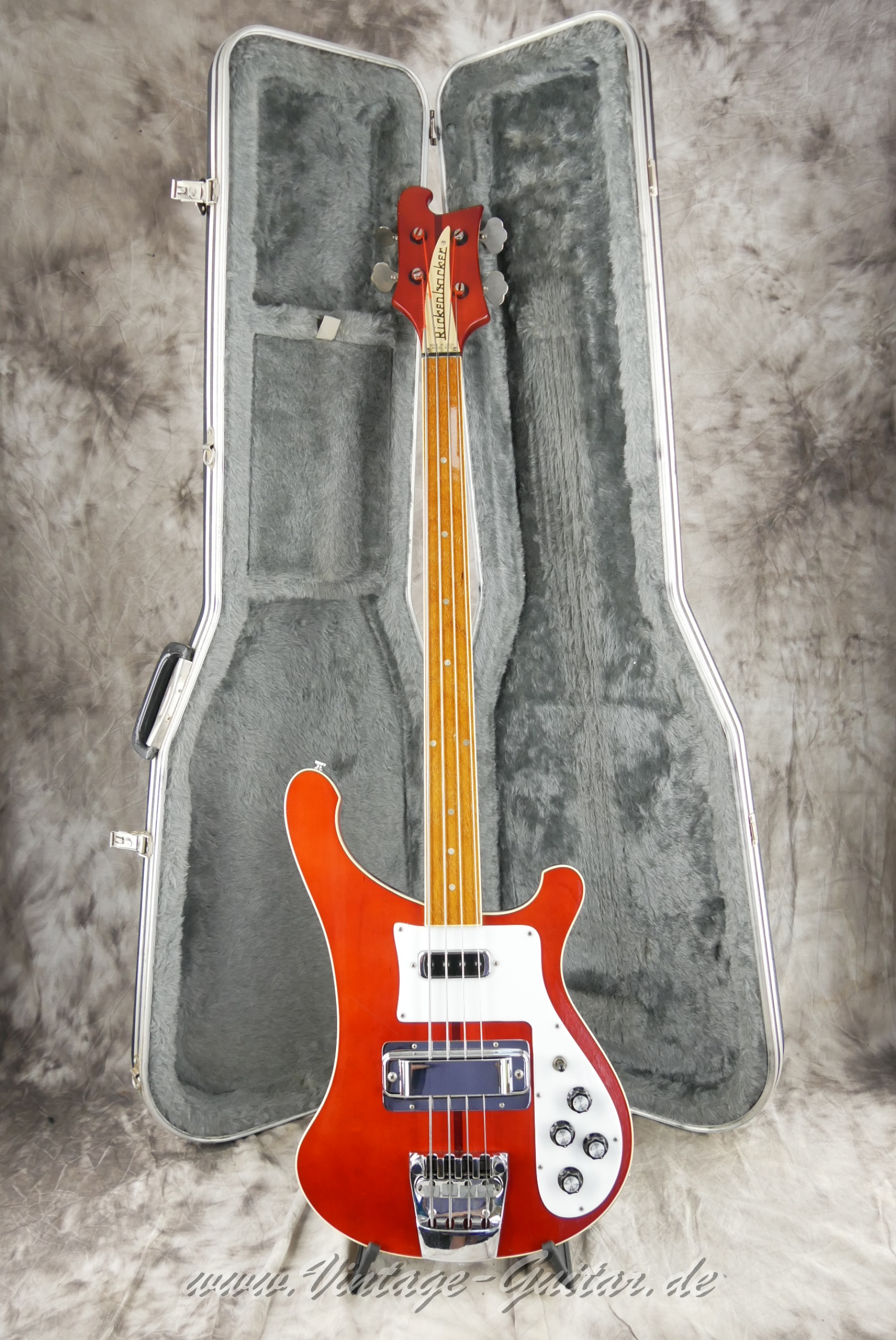 Rickenbacker_4001_FL_1978013.JPG