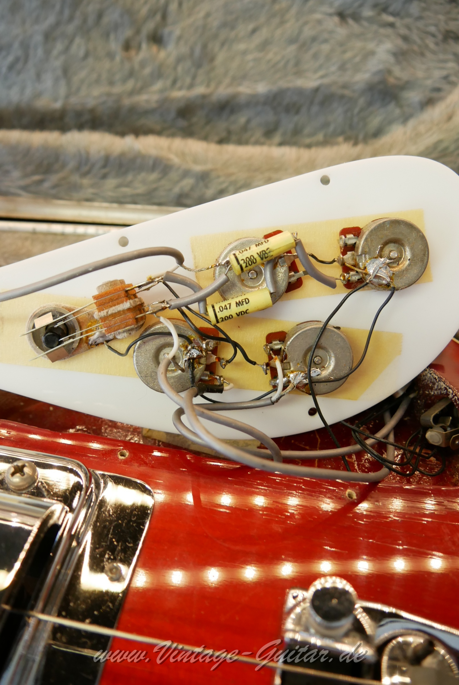 Rickenbacker_4001_FL_1978014.JPG