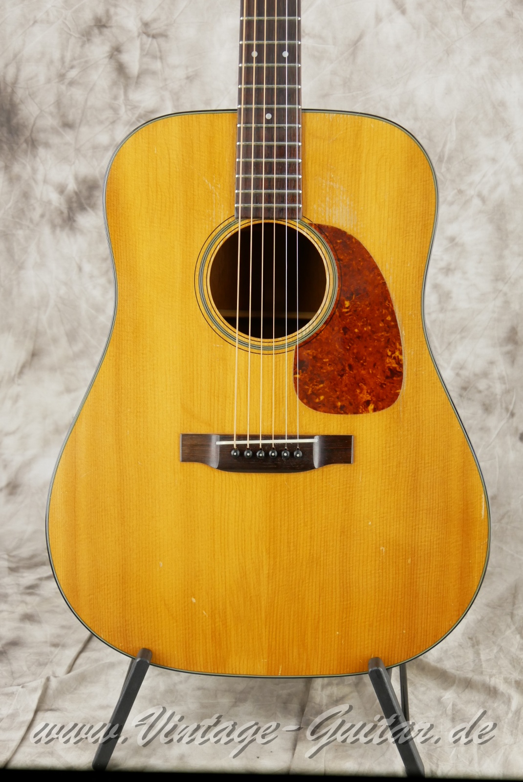 Martin_D_18_natural_1956-007.JPG