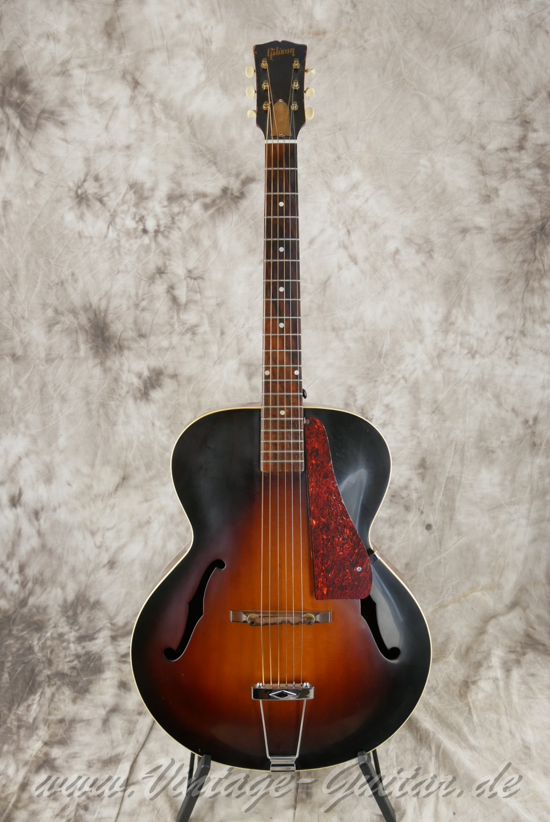Gibson_l48_1950_USA_sunburst-001.jpg