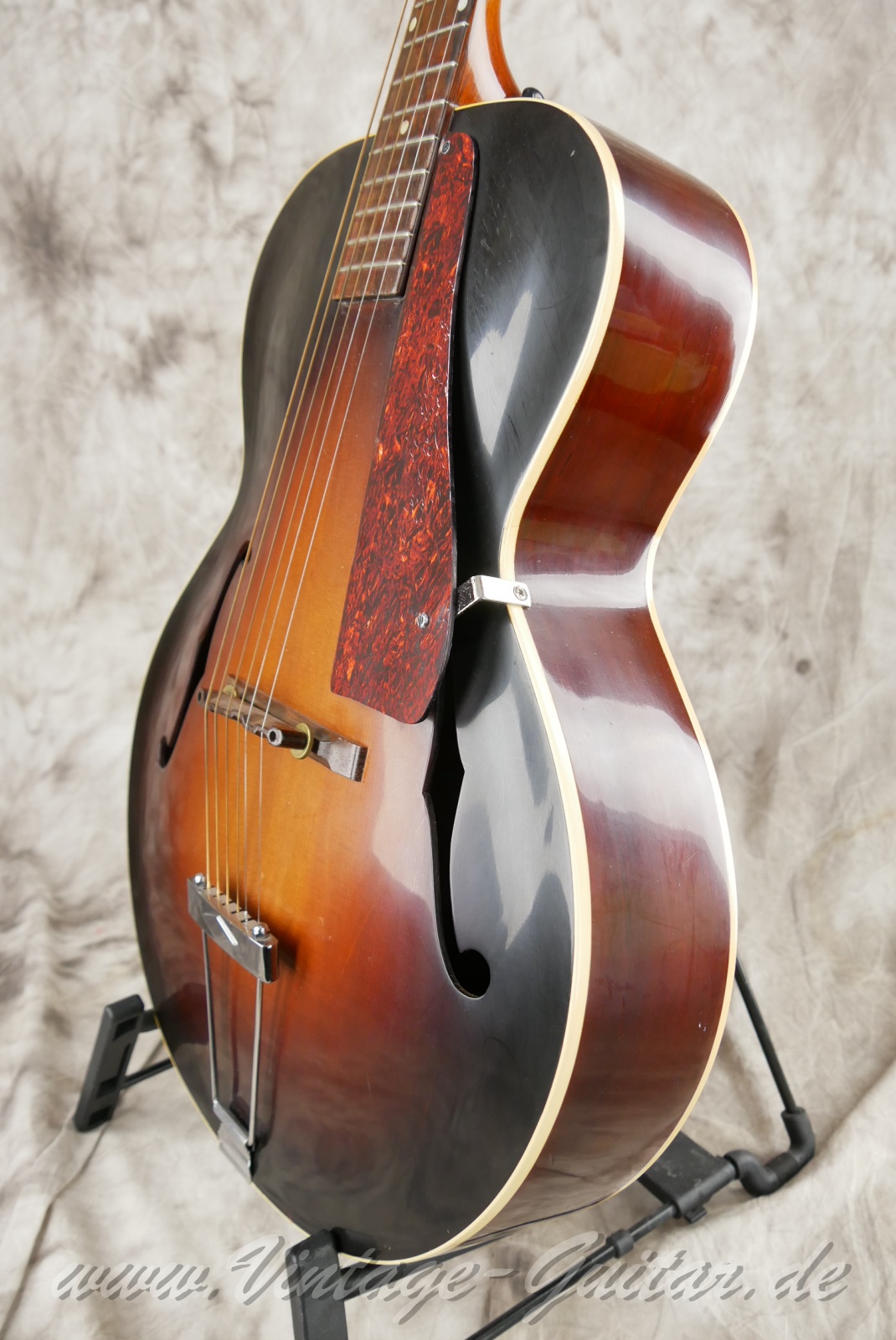 Gibson_l48_1950_USA_sunburst-010.jpg