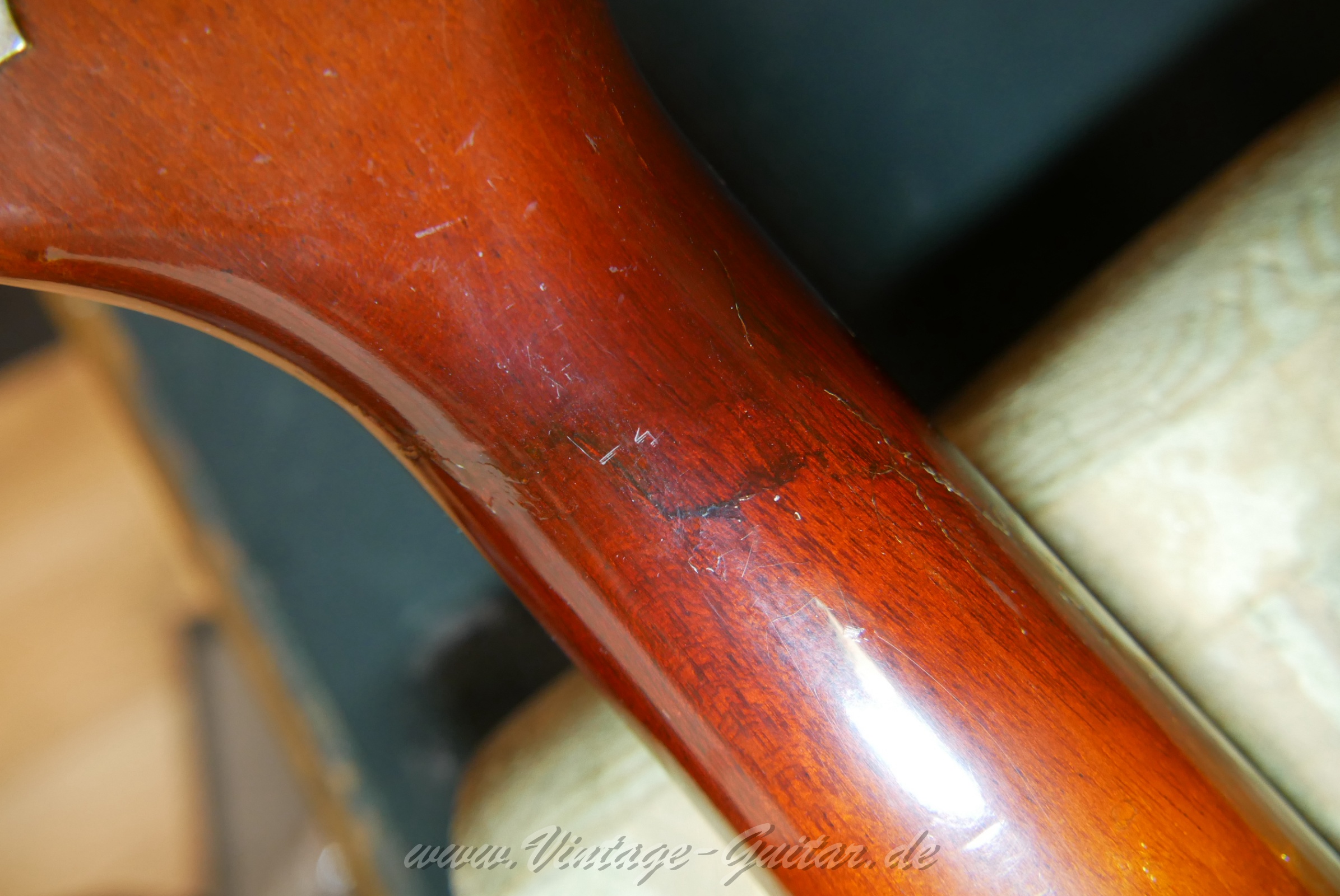 Gibson_l48_1950_USA_sunburst-015.jpg